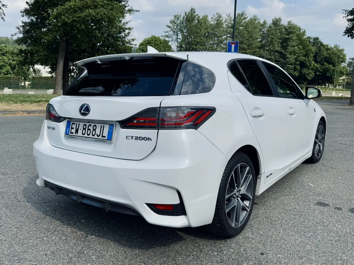 Lexus CT 200h 1.8 F-Sport (style) cvt Bianco - 2