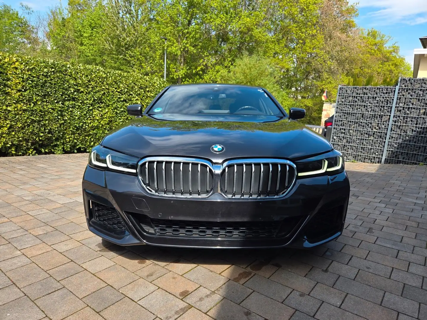 BMW 520 d Leder LivePR HUD GSHD Hifi Memo KomSitz 1Hd Grau - 2