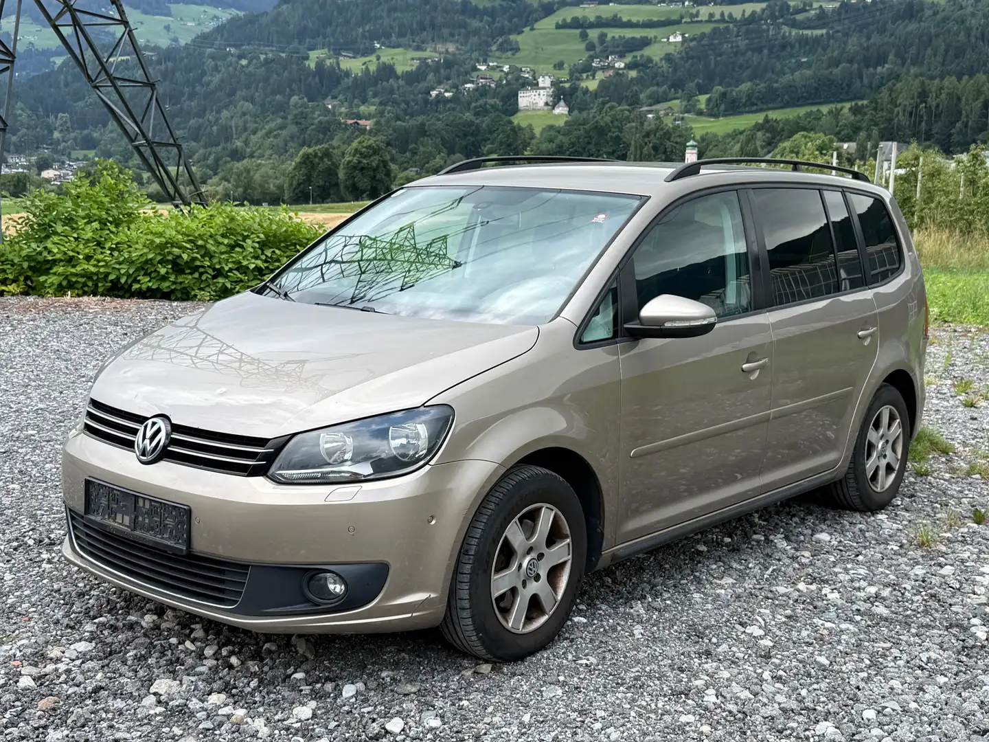 Volkswagen Touran 1.6 TDI Comfortline Beige - 2