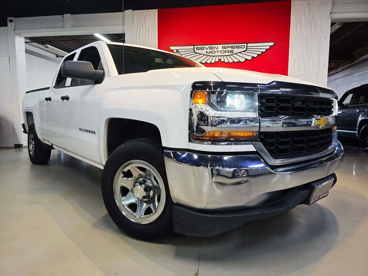 Chevrolet Silverado 1500 снимка Chevrolet Silverado 1500