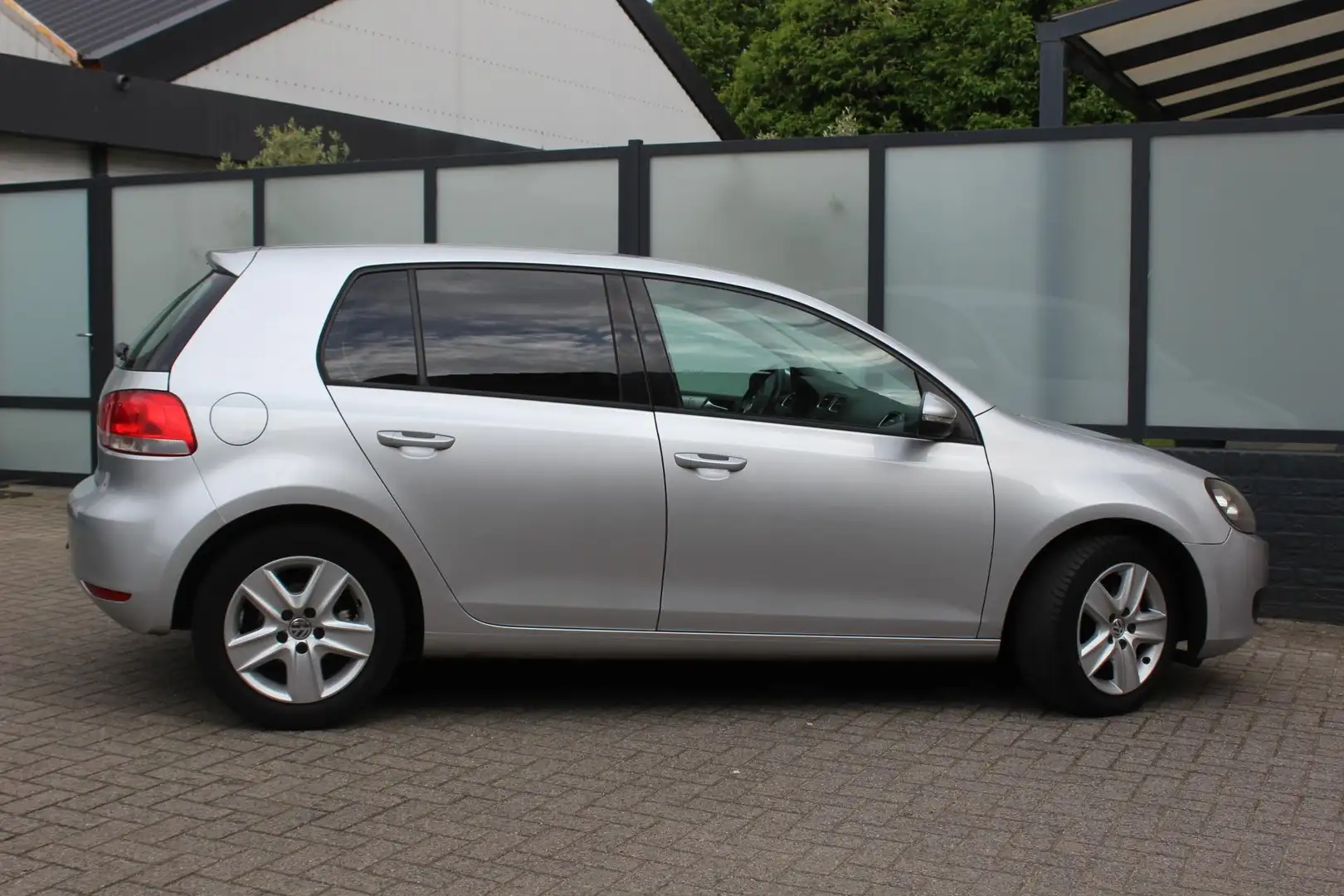 Volkswagen Golf 1.4 Trendline Easyline, Gris - 2