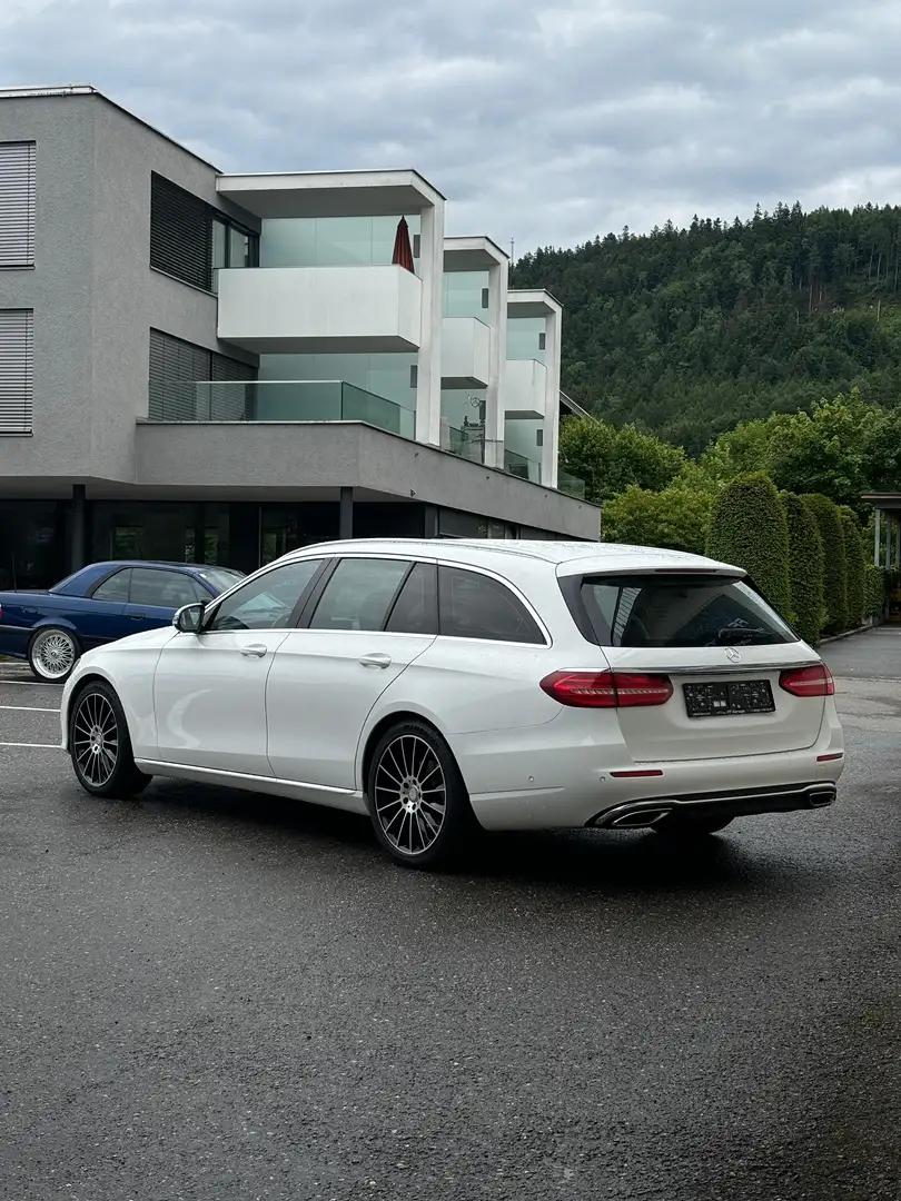 Mercedes-Benz E 220 d T Avantgarde Aut. - 2