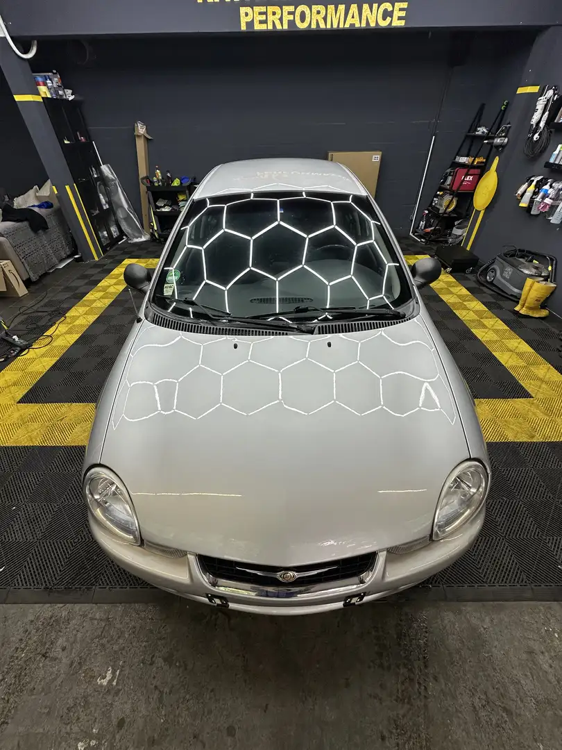Chrysler Neon 2.0 LE - 2