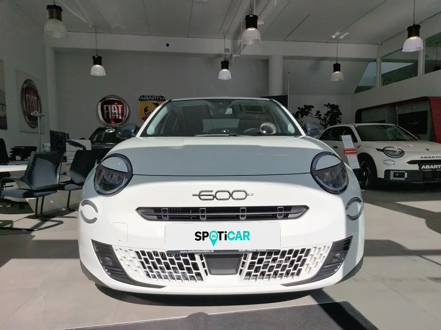 Fiat 600 Hybrid mHEV 145 6-Gang eDCT Pop Weiß - 2