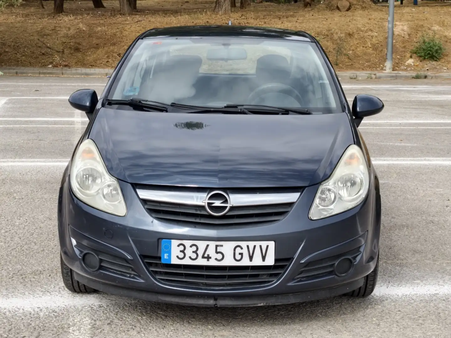 Opel Corsa 1.2 Essentia Gris - 2
