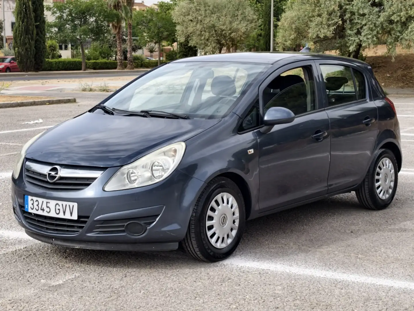 Opel Corsa 1.2 Essentia Gris - 1