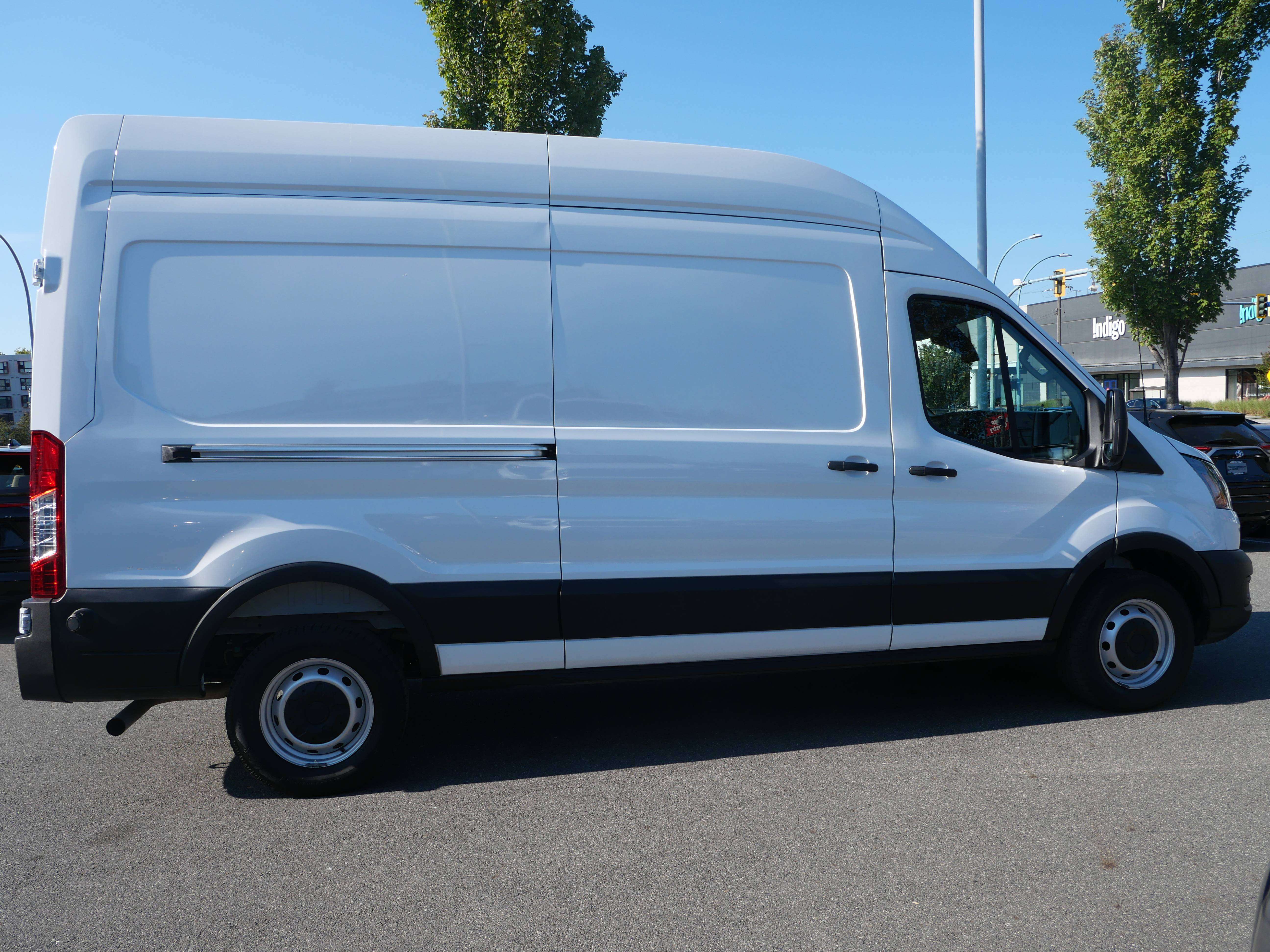 2025 Ford Transit Cargo Van