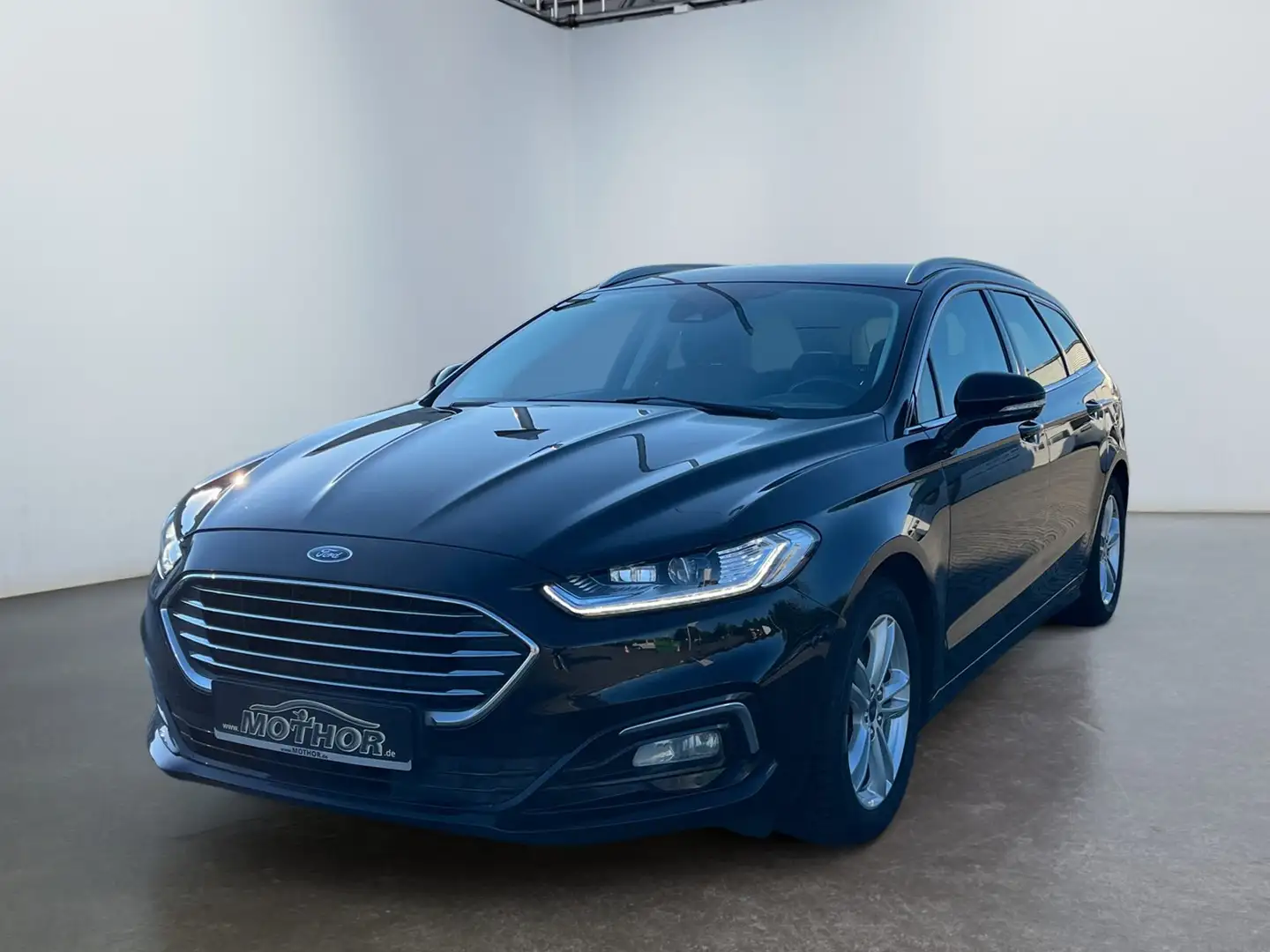 Ford Mondeo Turnier Titanium 1.5 EcoBoost Automatik Zwart - 2