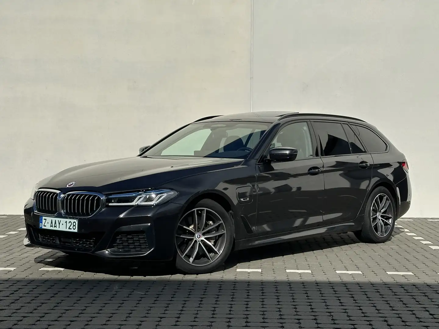 BMW 530 530e Touring M-Pack (Pano,HUD,Hifi,Laser,…) Gris - 1