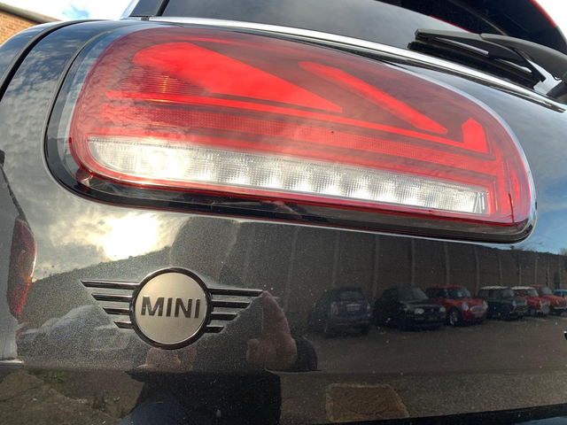 MINI Cooper Clubman Clubman PREMIUM PLUS Cooper 136 ch DKG7