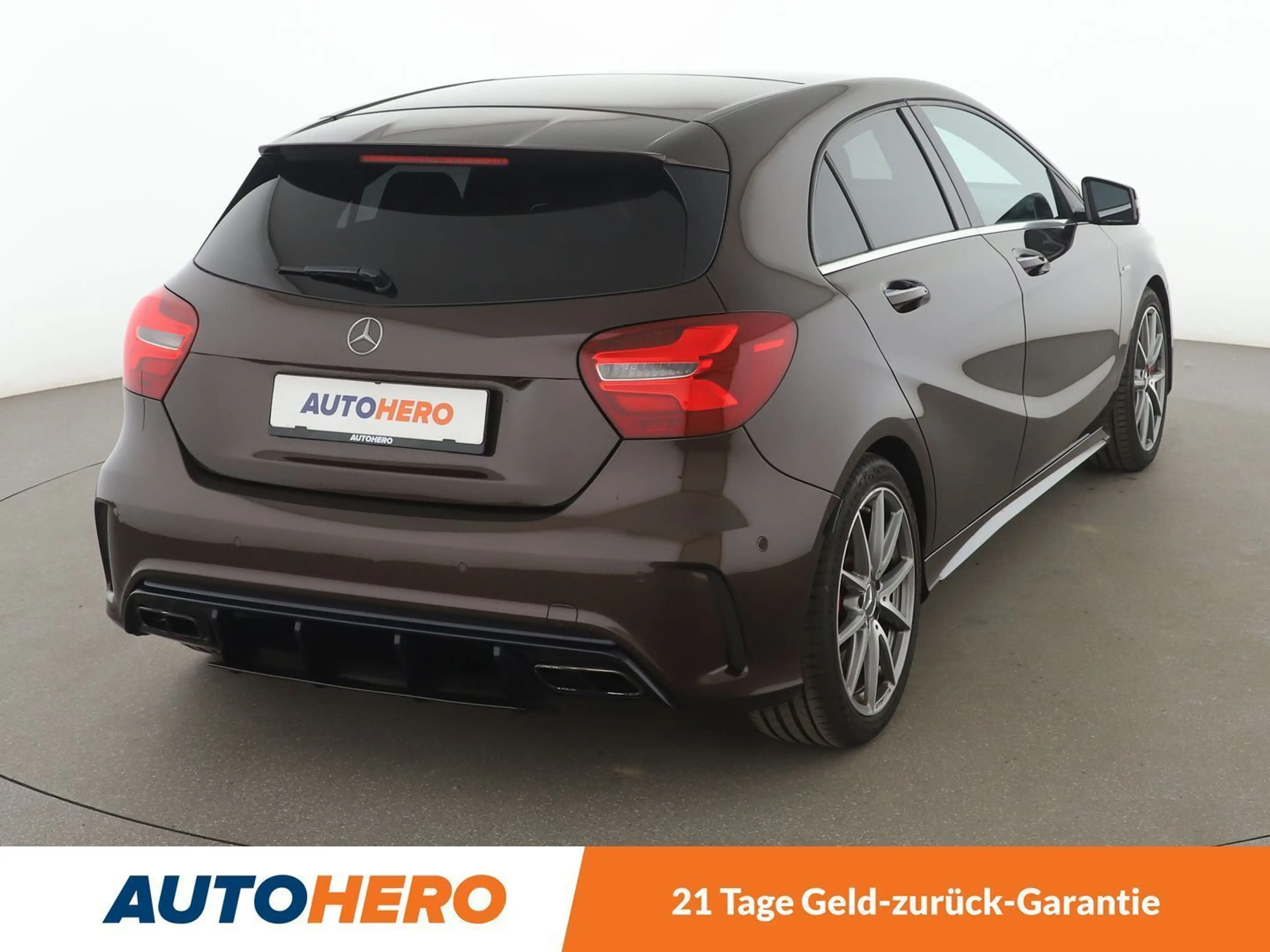 Mercedes-Benz A 45 AMG A 45 AMG 4Matic Sport Aut.*NAVI*LED*TEMPO*CAM* — photo 6