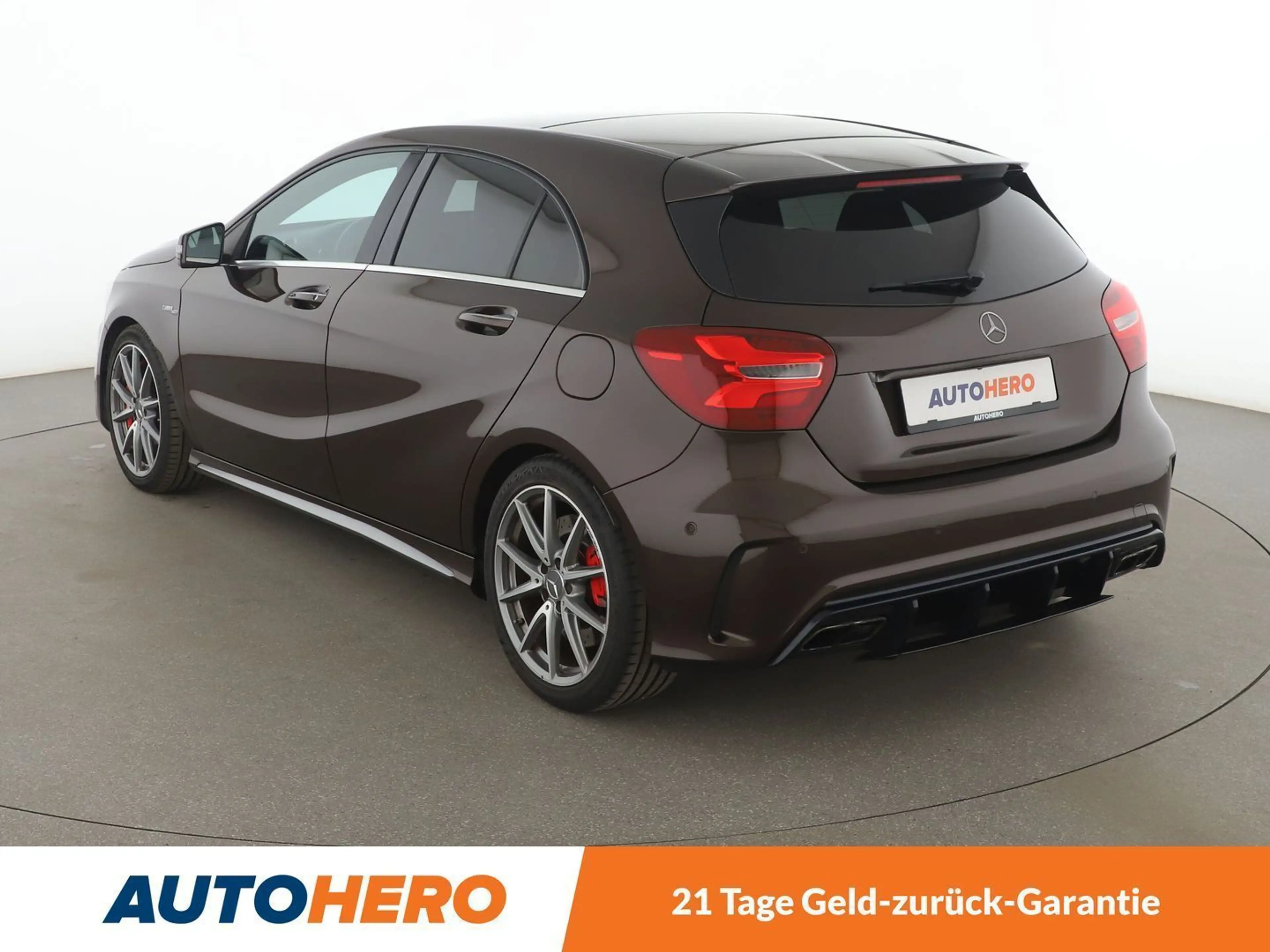 Mercedes-Benz A 45 AMG A 45 AMG 4Matic Sport Aut.*NAVI*LED*TEMPO*CAM* — photo 4