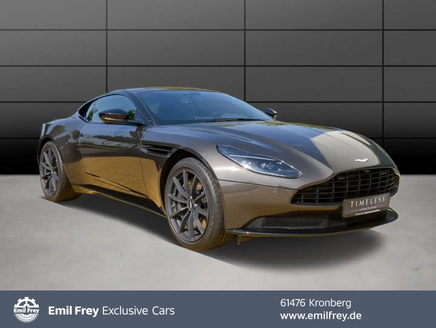 Aston Martin DB11 V8 Coupe Grijs - 1