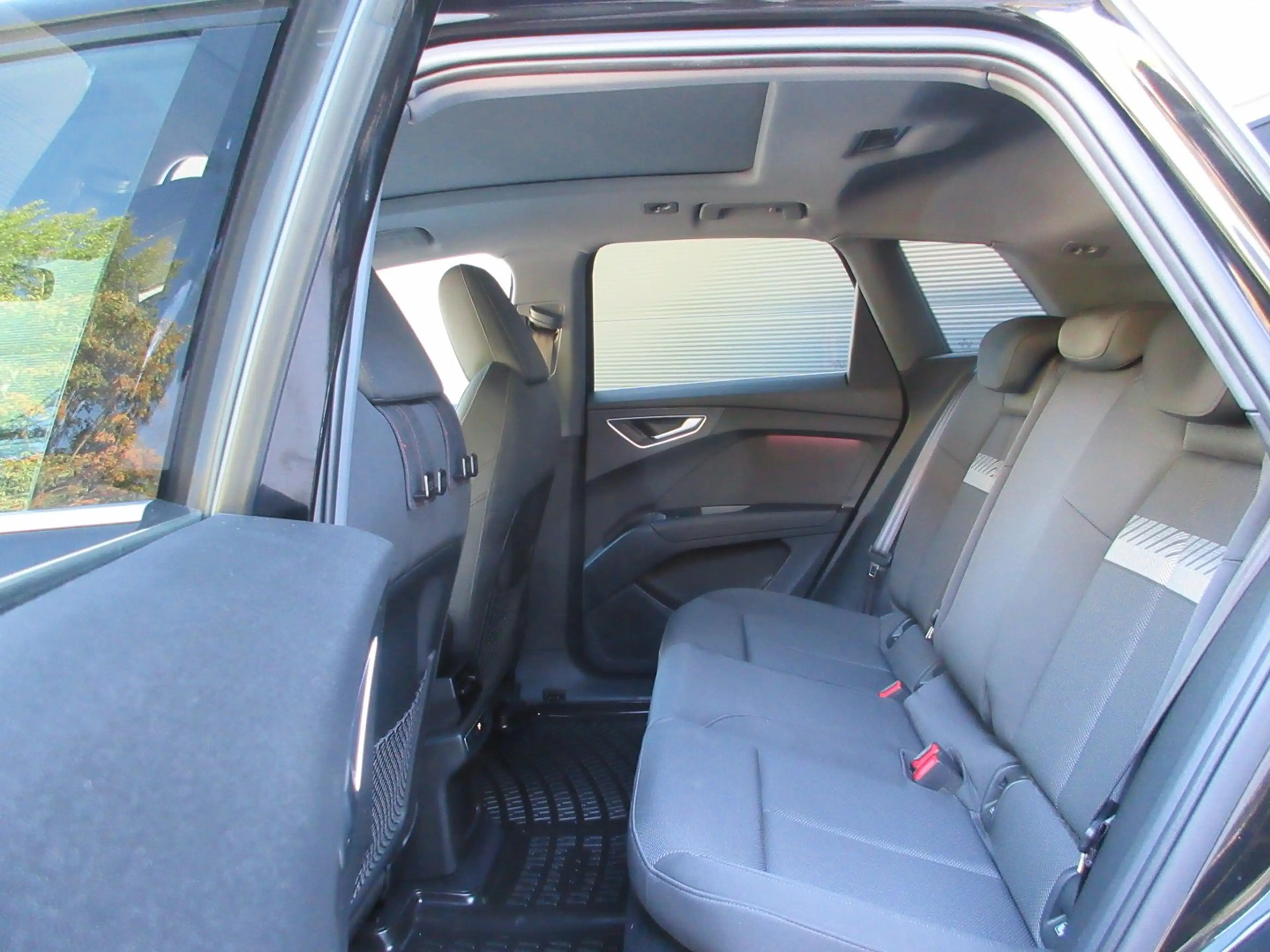 Audi Q4 e-tron Audi Q4 40 e-tron — photo 14