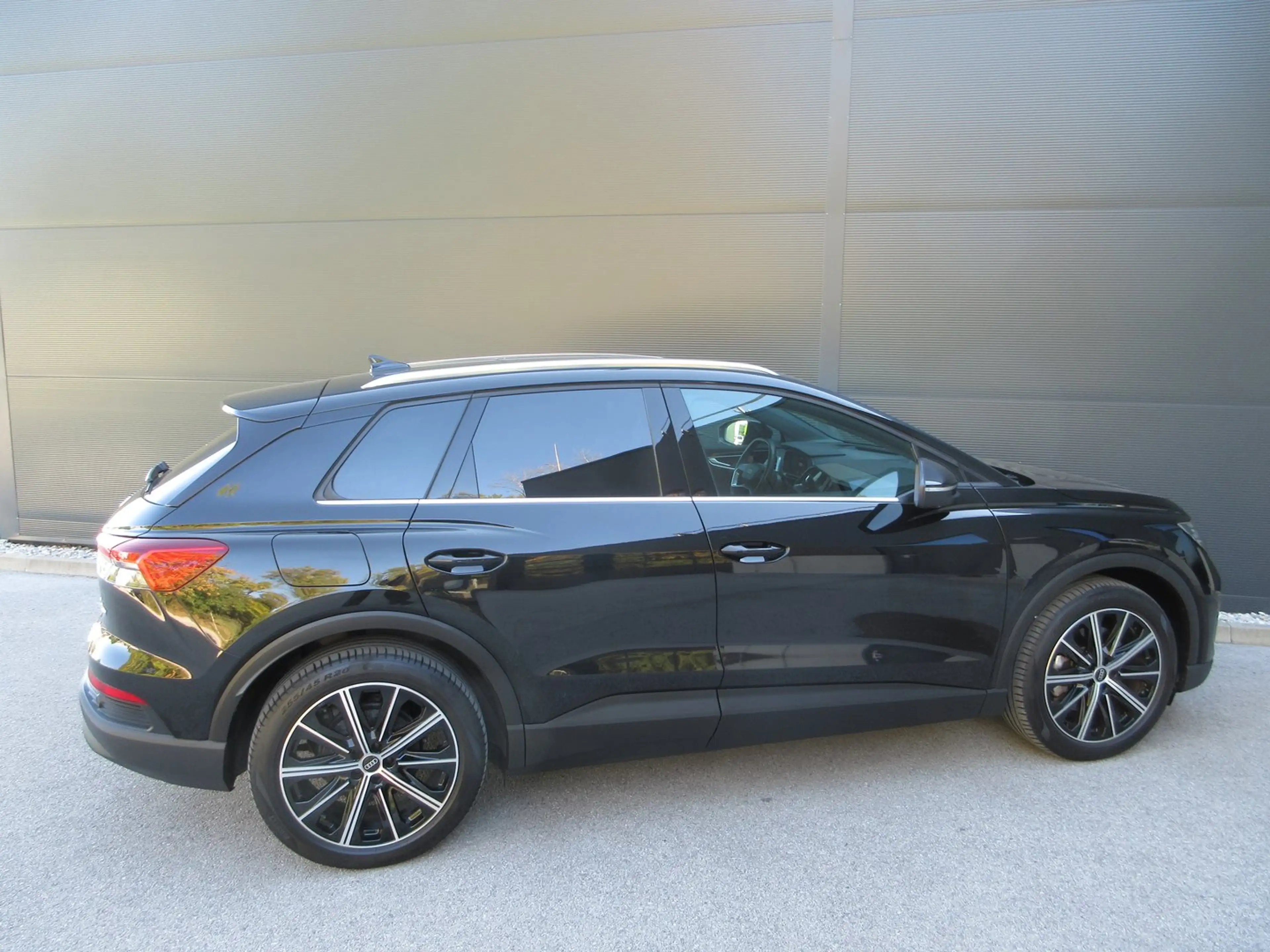Audi Q4 e-tron Audi Q4 40 e-tron — photo 7