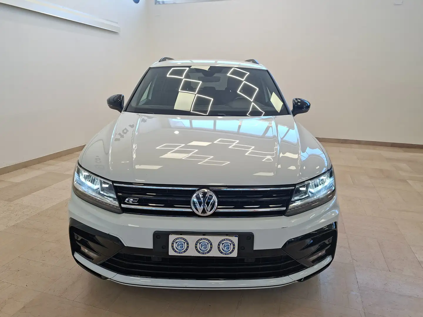 Volkswagen Tiguan 1.6 tdi R-Line 115cv  Spettacolare !!! Bianco - 2