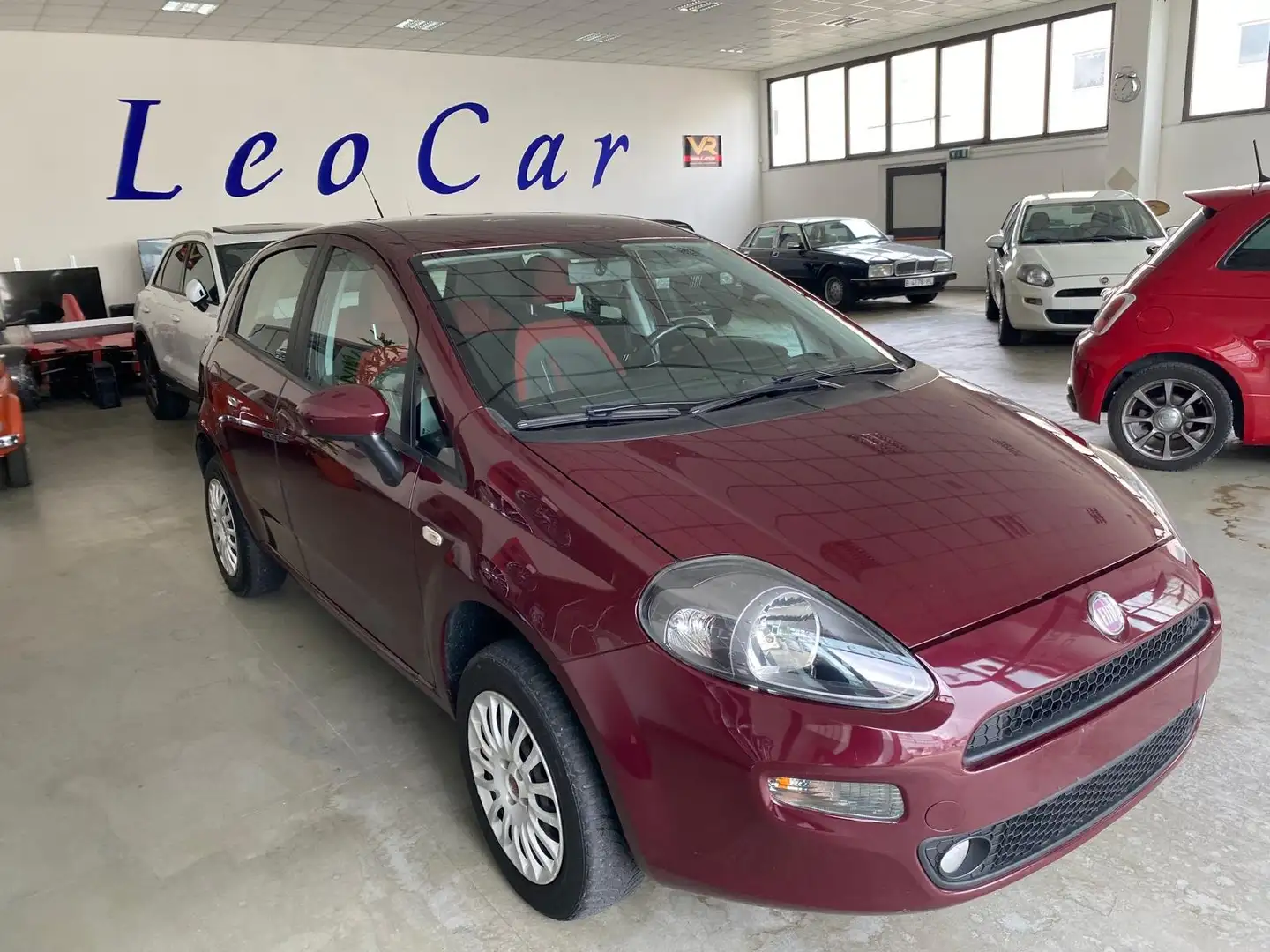 Fiat Punto Easy 5p 1.4 natural power 77cv "X Neopatentati" Rood - 1
