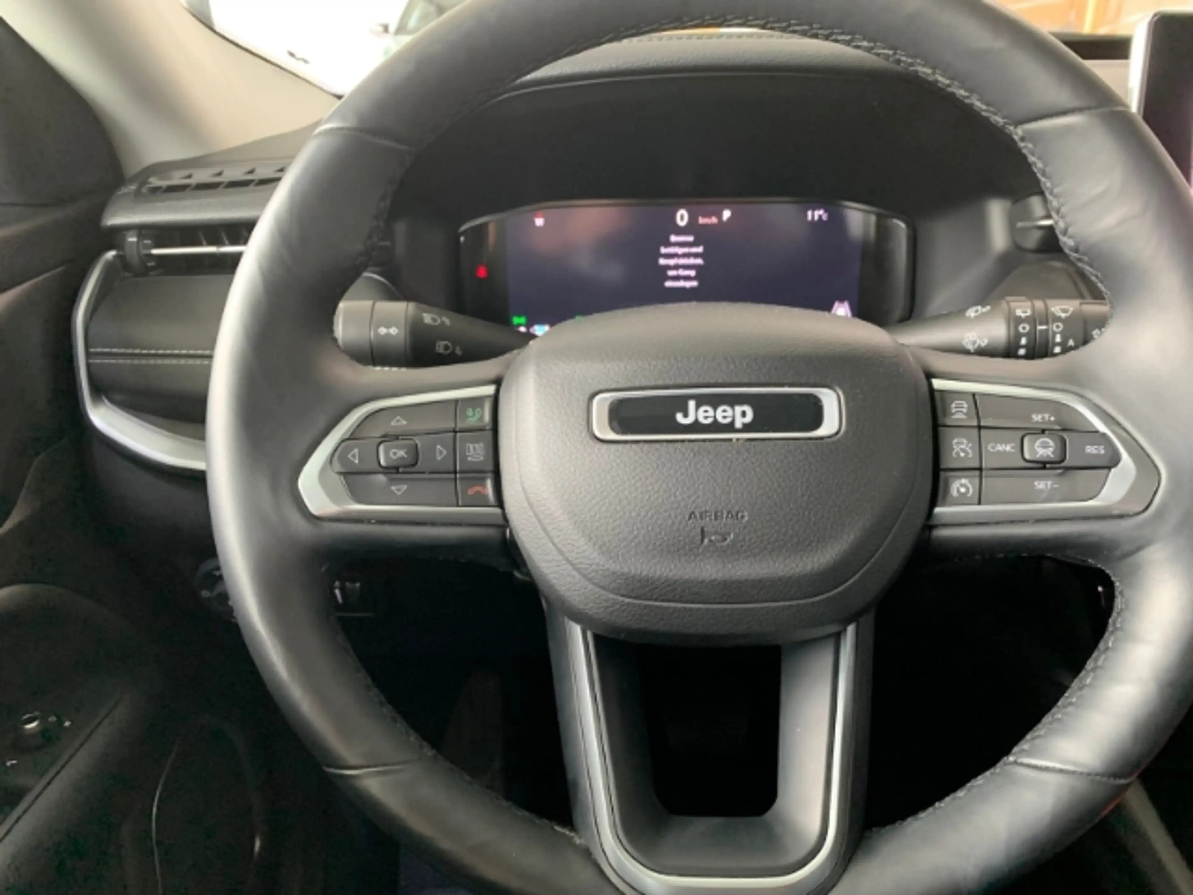 Jeep Compass Limited Mild-Hybrid FWD Digitales Cockpit LED ACC — photo 12