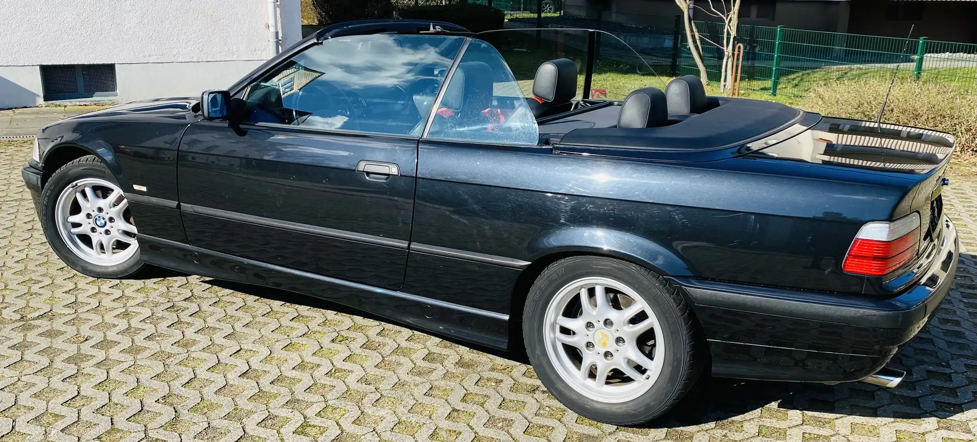 BMW 320 320i CABRIO E36 - TOP AUSSTATTUNG - FINANZIERUNG - Noir - 1