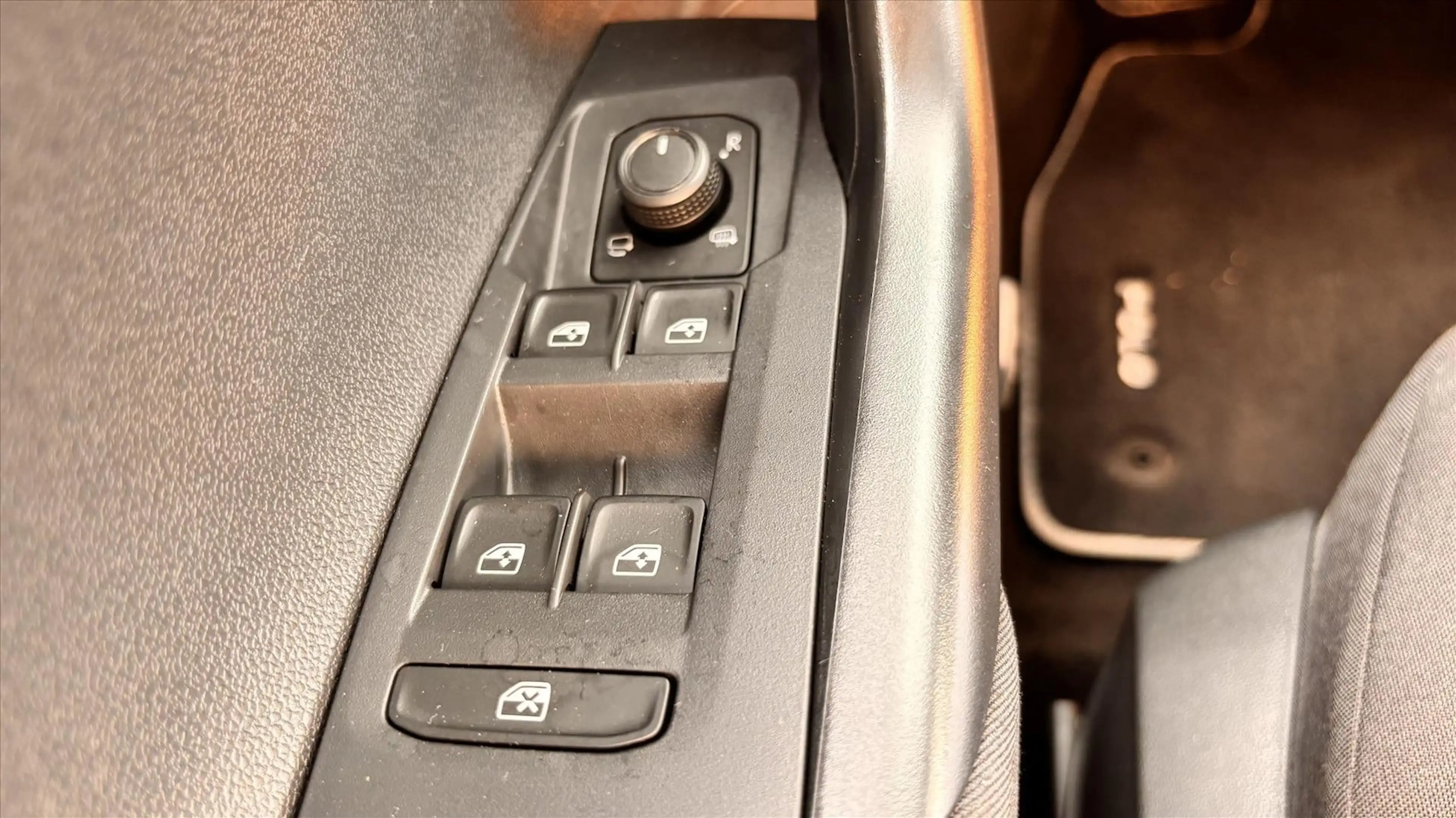 Volkswagen Polo 1.0 MPI Polo — photo 22