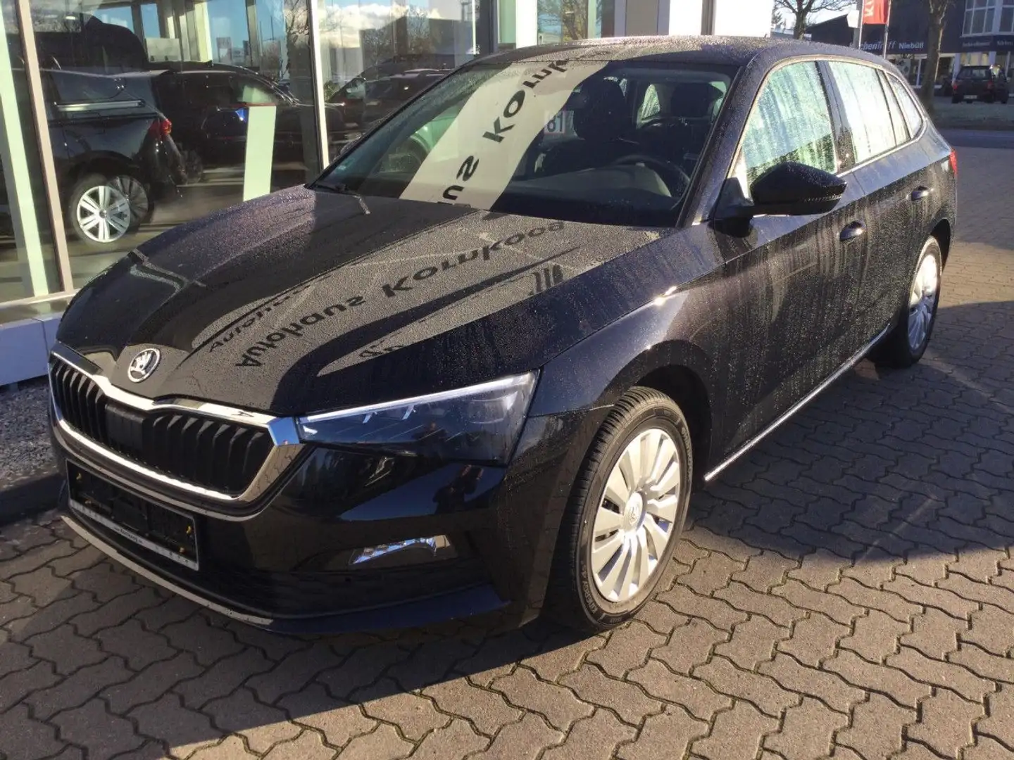 Skoda Scala 1.0 TSI Ambition KAM App ACC Bluetooth LED Schwarz - 2