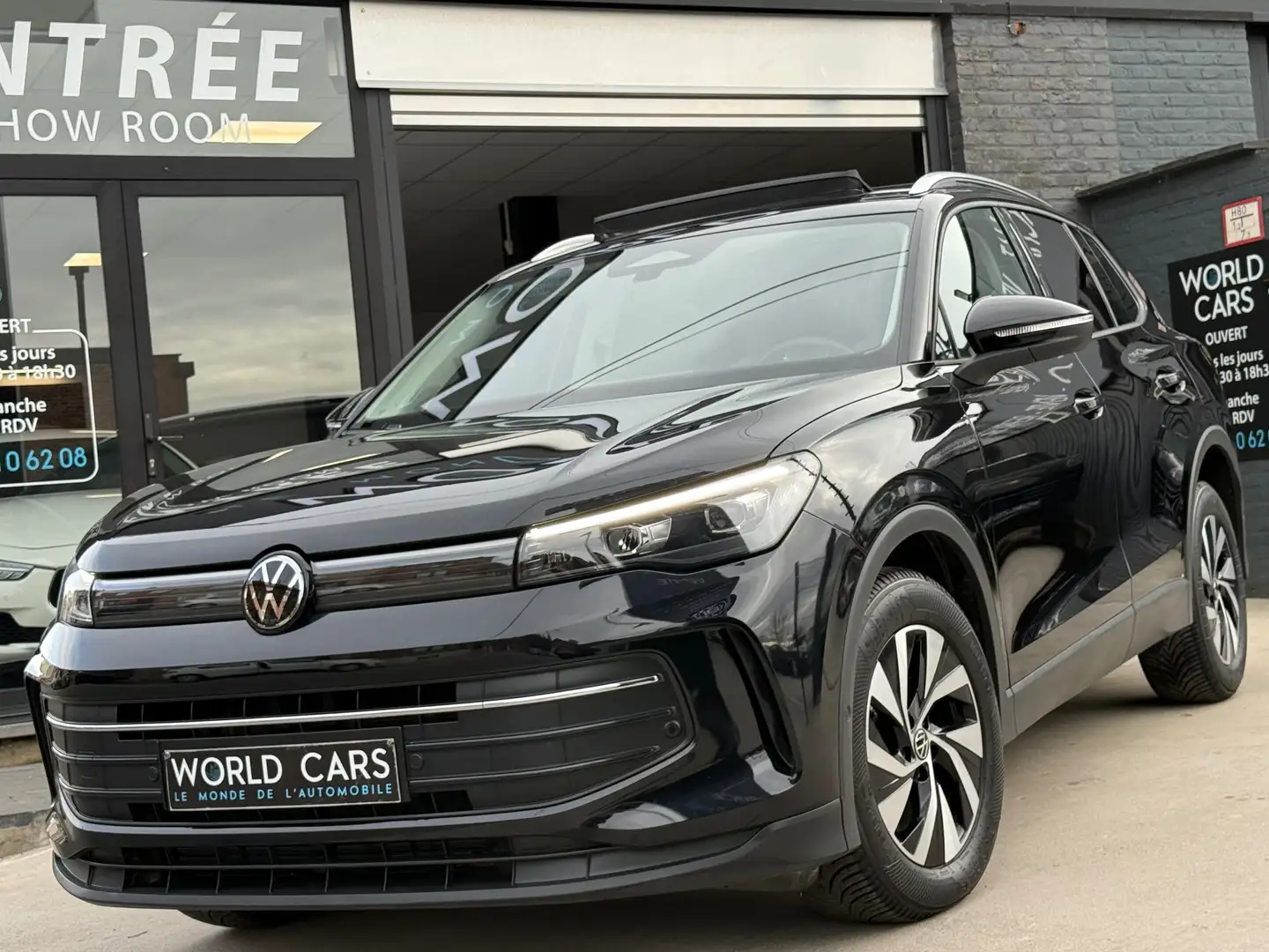 Volkswagen Tiguan 2.0TDI 150CV DSG TOIT PANO DISTRO PARK ASS. FULL Schwarz - 1