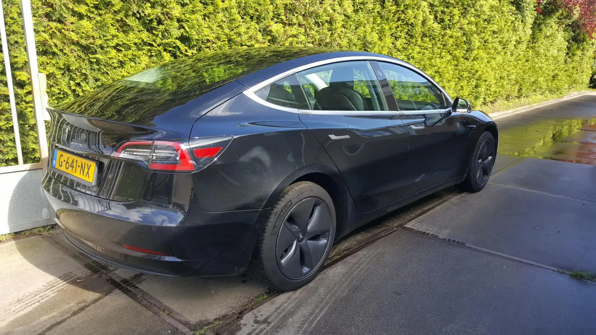 Tesla Model 3 Standard RWD Plus 60 kWh Zwart - 2