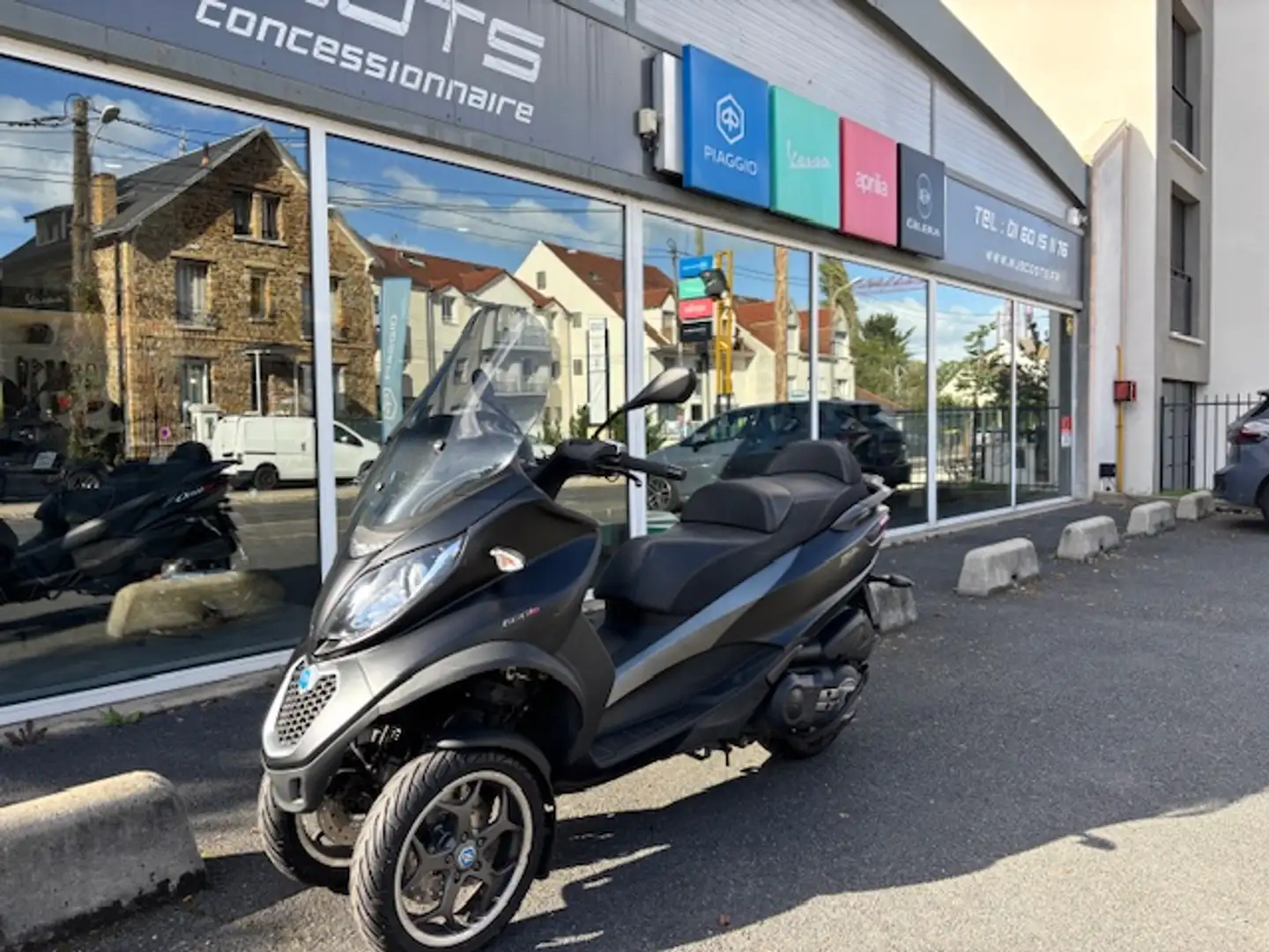 Piaggio MP3 500 Noir - 1