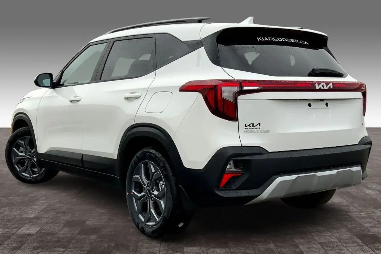 Kia Seltos снимка Kia Seltos