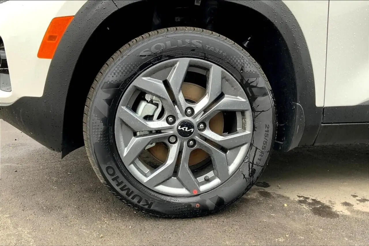Kia Seltos снимка Kia Seltos