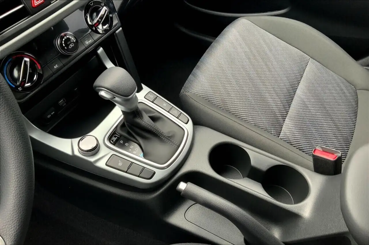Kia Seltos снимка Kia Seltos