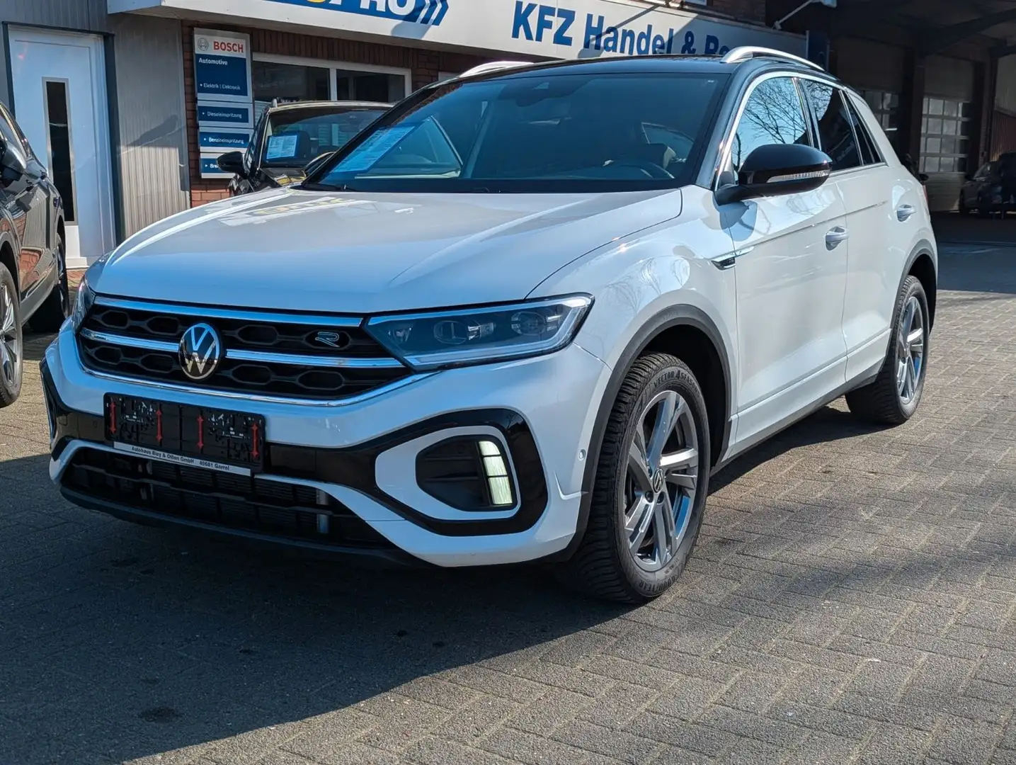 Volkswagen T-Roc R-Line 1.5 TSI DSG, NAVI, RFK, LED Weiß - 2