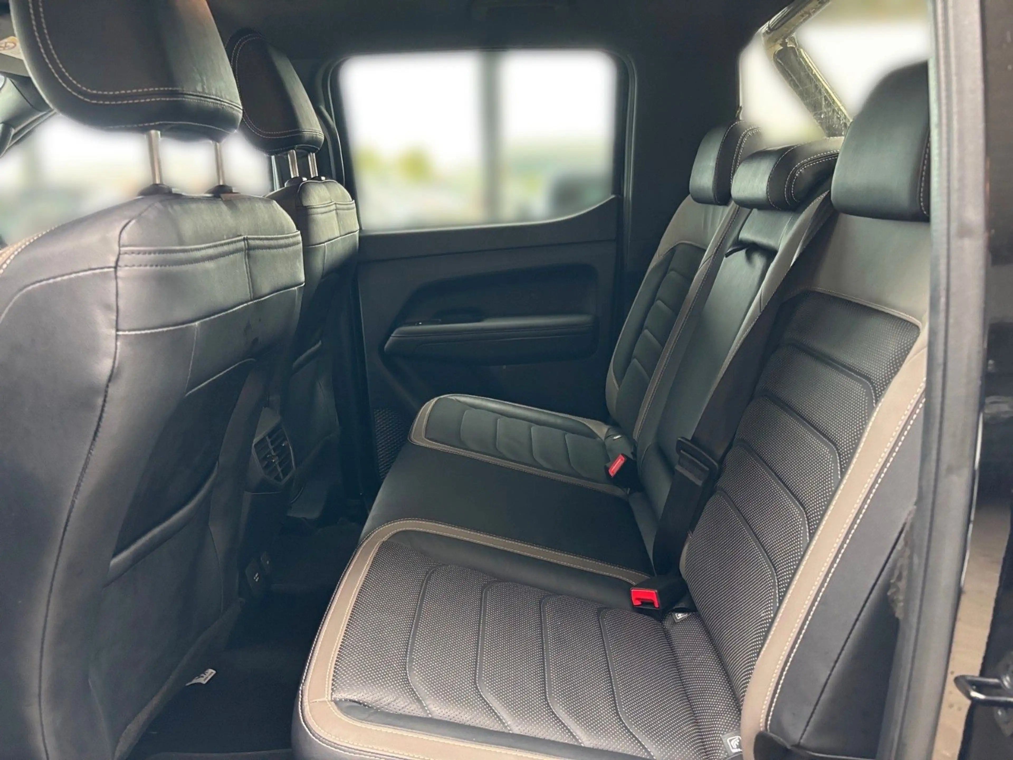 Volkswagen Amarok 3.0 TDI Aventura 4Motion AHK, Navi — photo 9