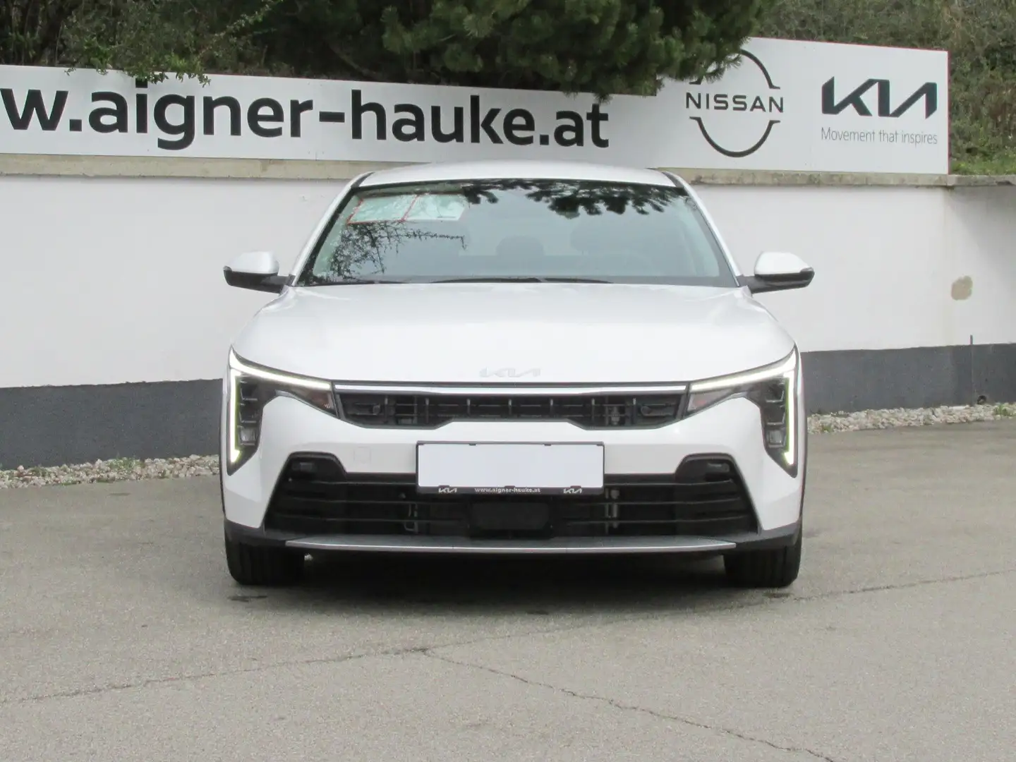 Kia K4 HB 1.0 TGDI 48V Silber Weiß - 2