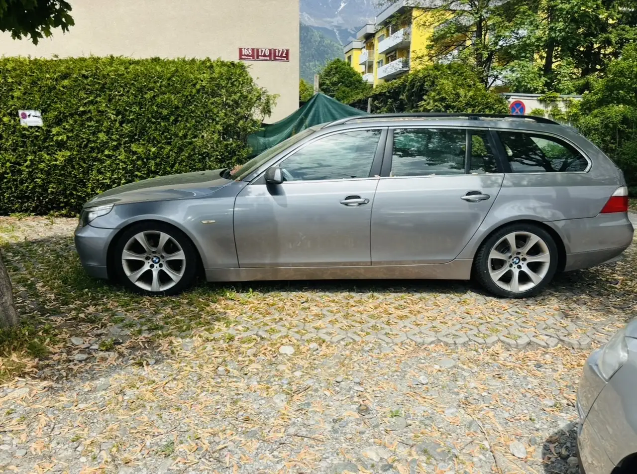 BMW 525