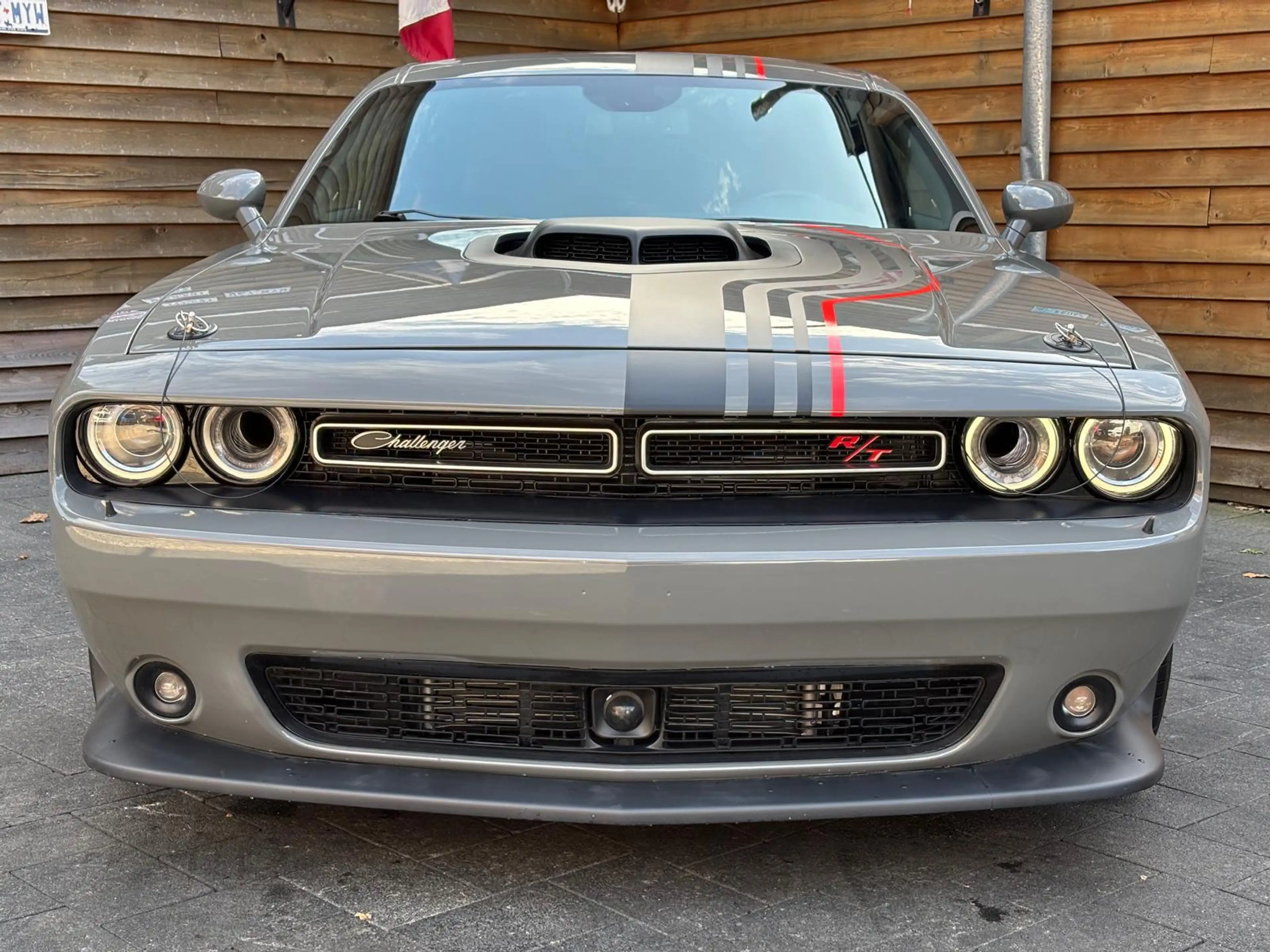 Dodge Challenger 6,4 V8 Schakedown Special Edition ACC — photo 4