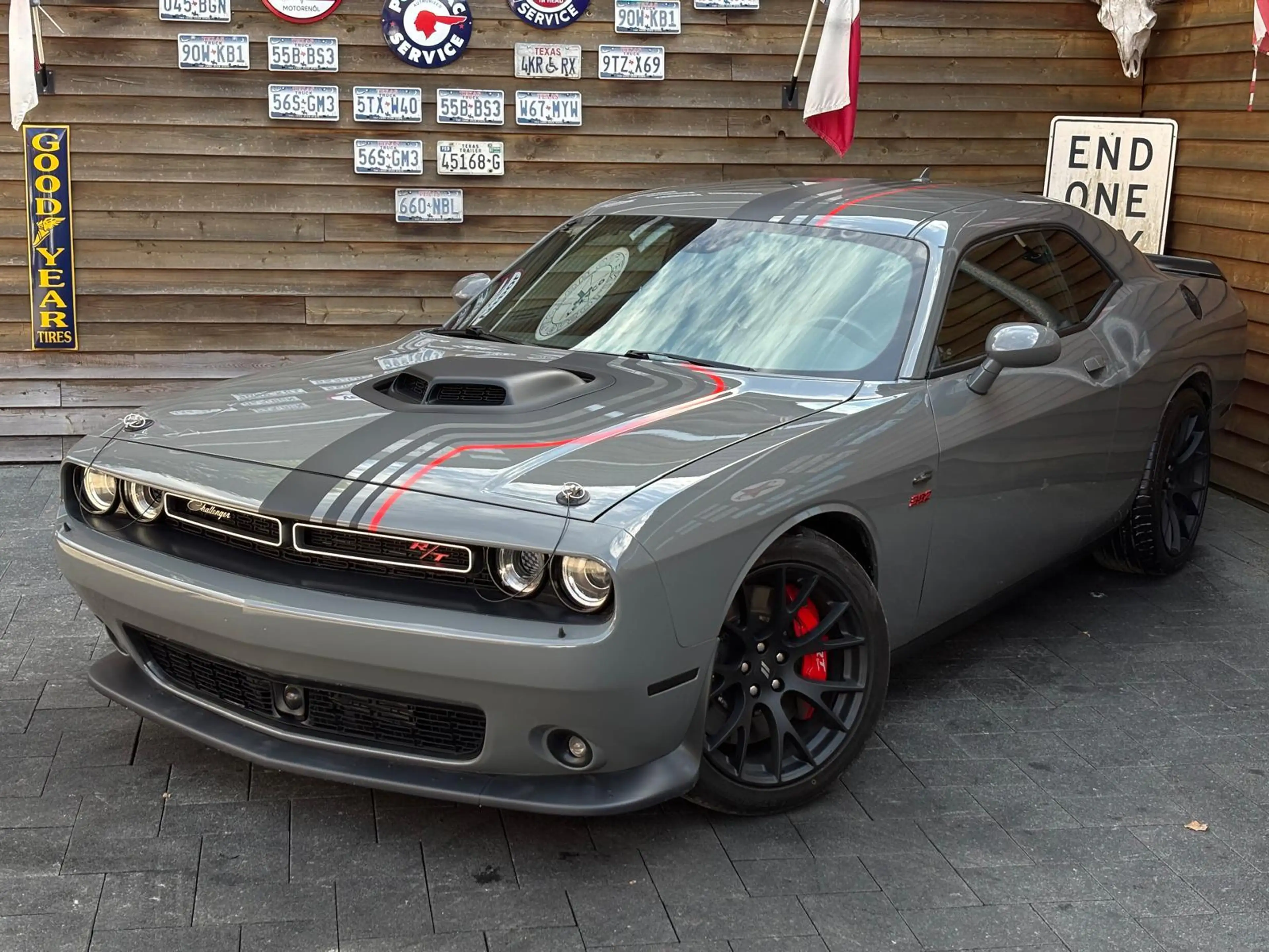 Dodge Challenger 6,4 V8 Schakedown Special Edition ACC — photo 6