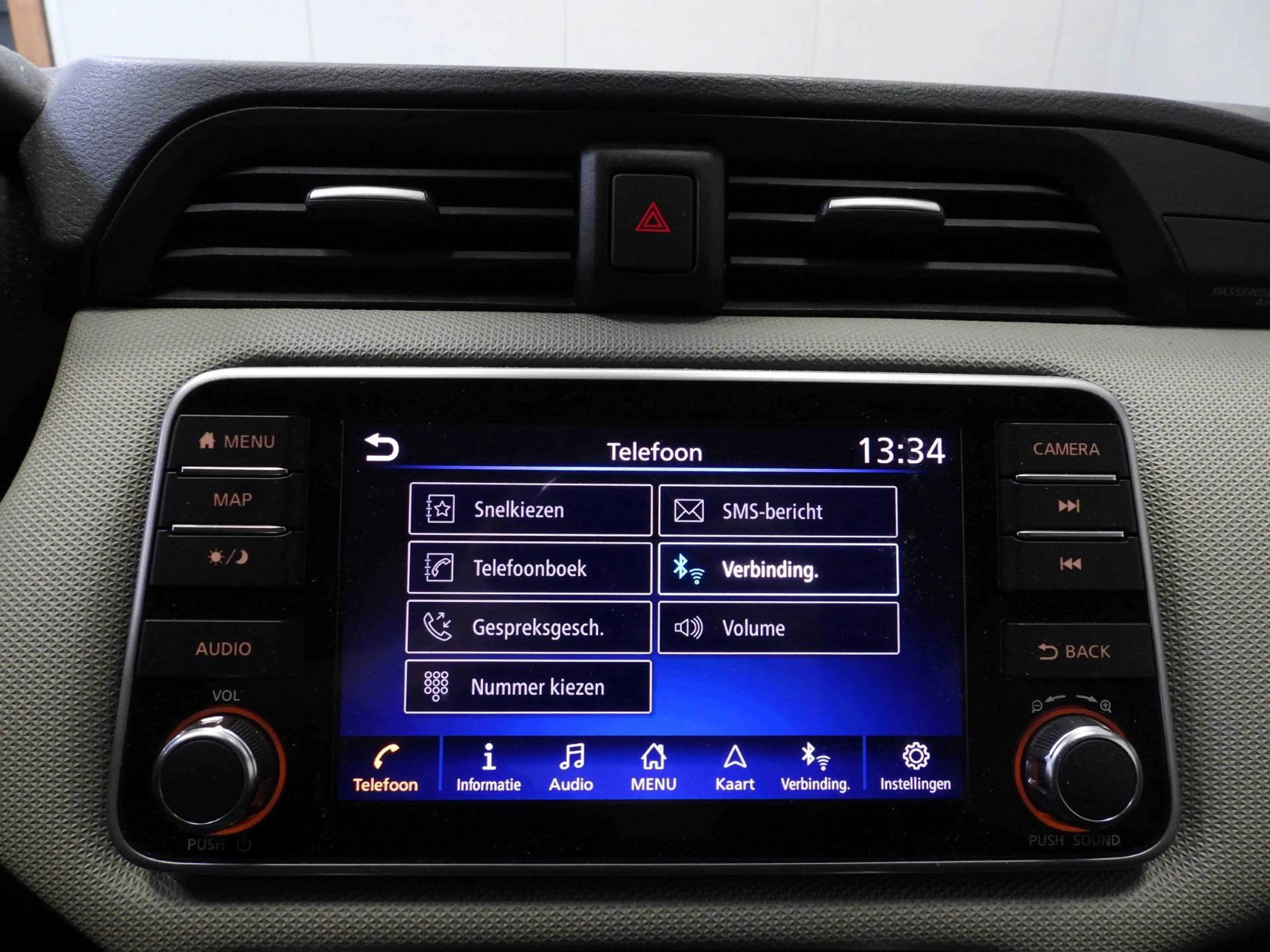 Nissan Micra 1.0 IG-T N-Connecta NAVI/CAMERA/CLIMA/PDC/16"LMV! — photo 10