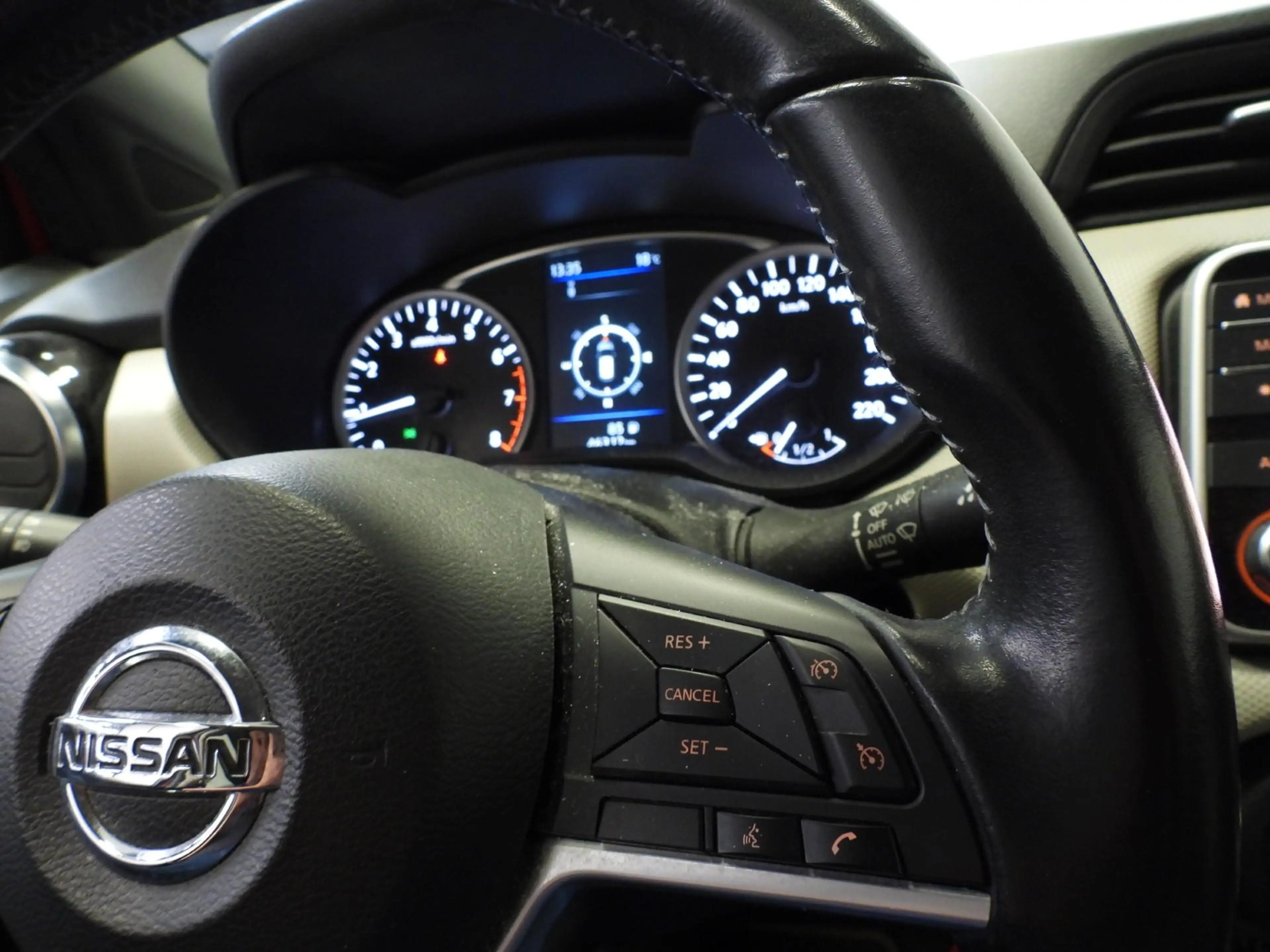 Nissan Micra 1.0 IG-T N-Connecta NAVI/CAMERA/CLIMA/PDC/16"LMV! — photo 12