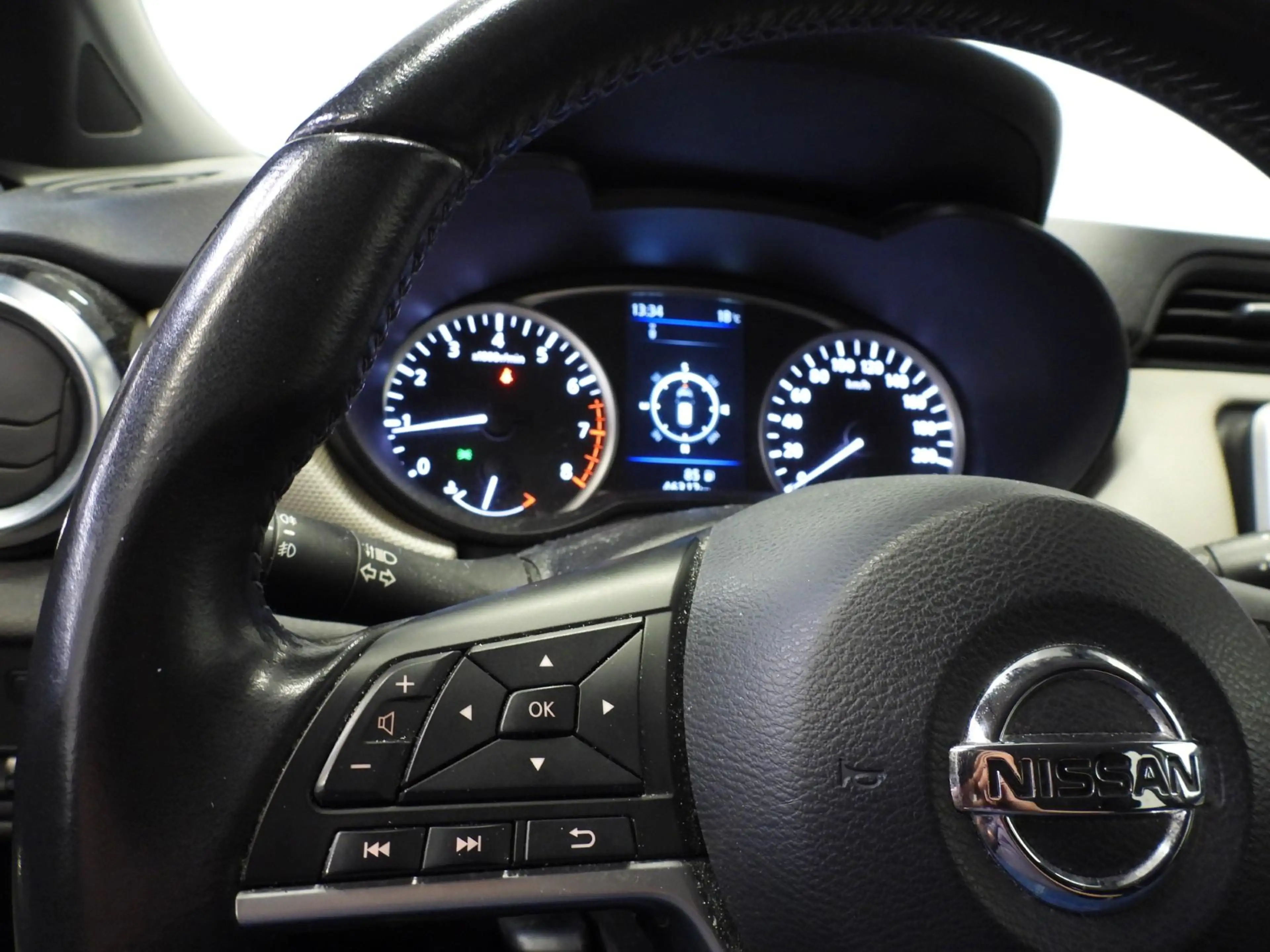 Nissan Micra 1.0 IG-T N-Connecta NAVI/CAMERA/CLIMA/PDC/16"LMV! — photo 11