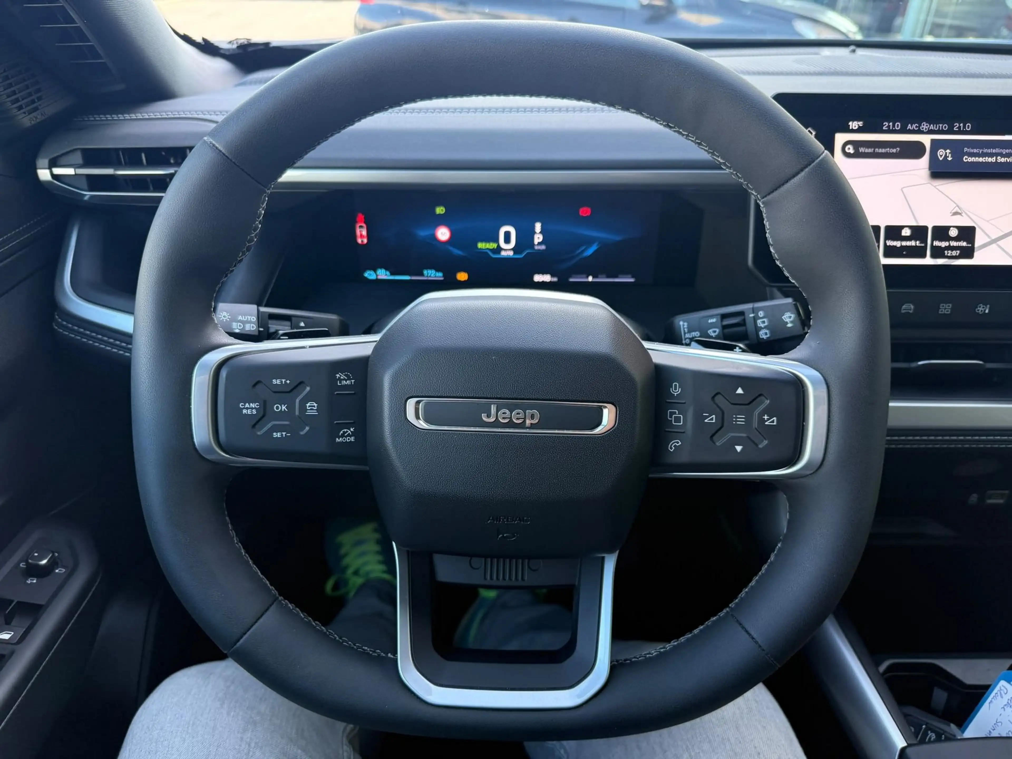 Jeep Compass *GPS*CAMERA*PANO* SUMMIT Full Electric — photo 10
