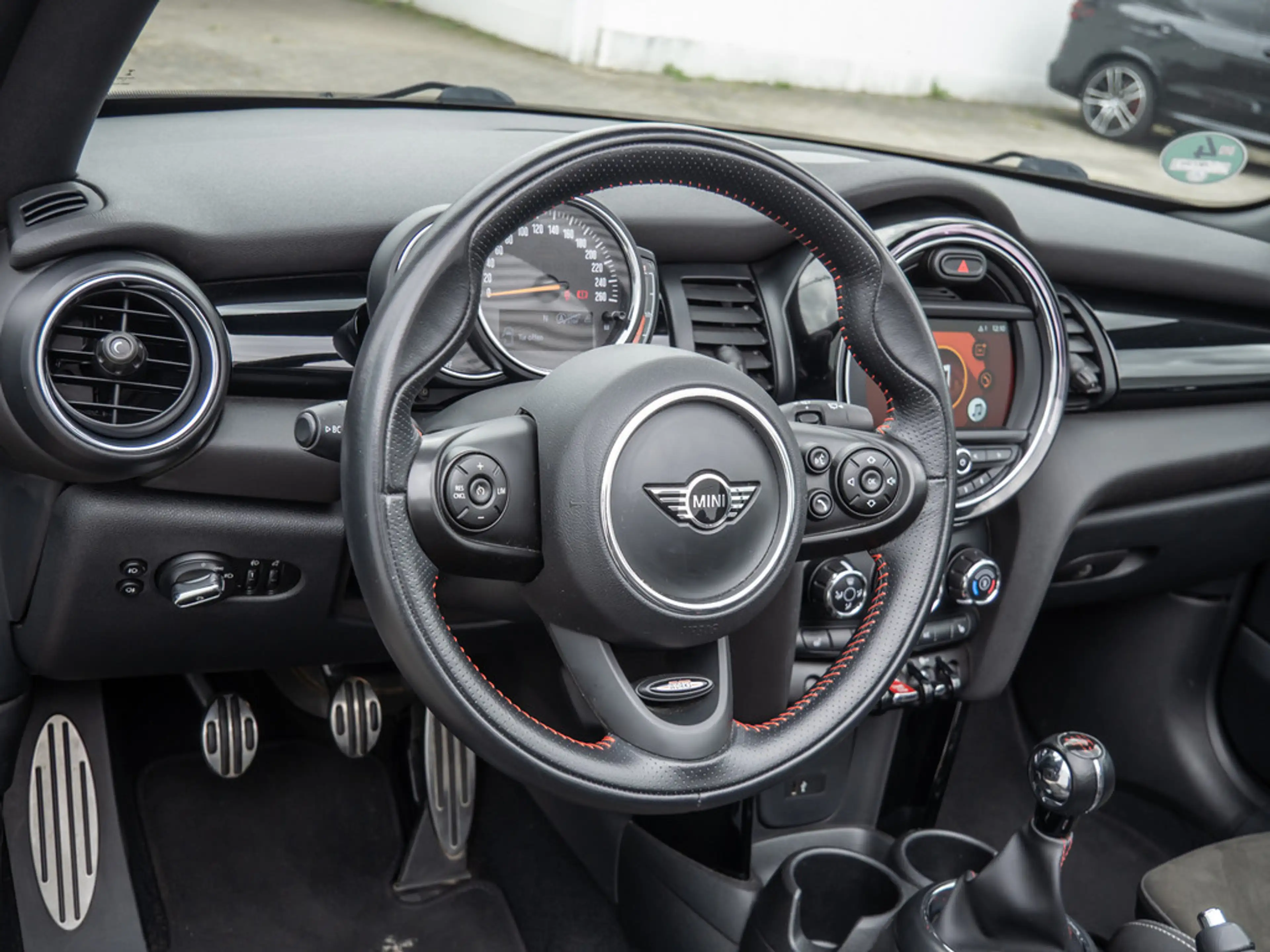 MINI One Cabrio JCW KLIMA PDC SHZ LED FACELIFT — photo 11
