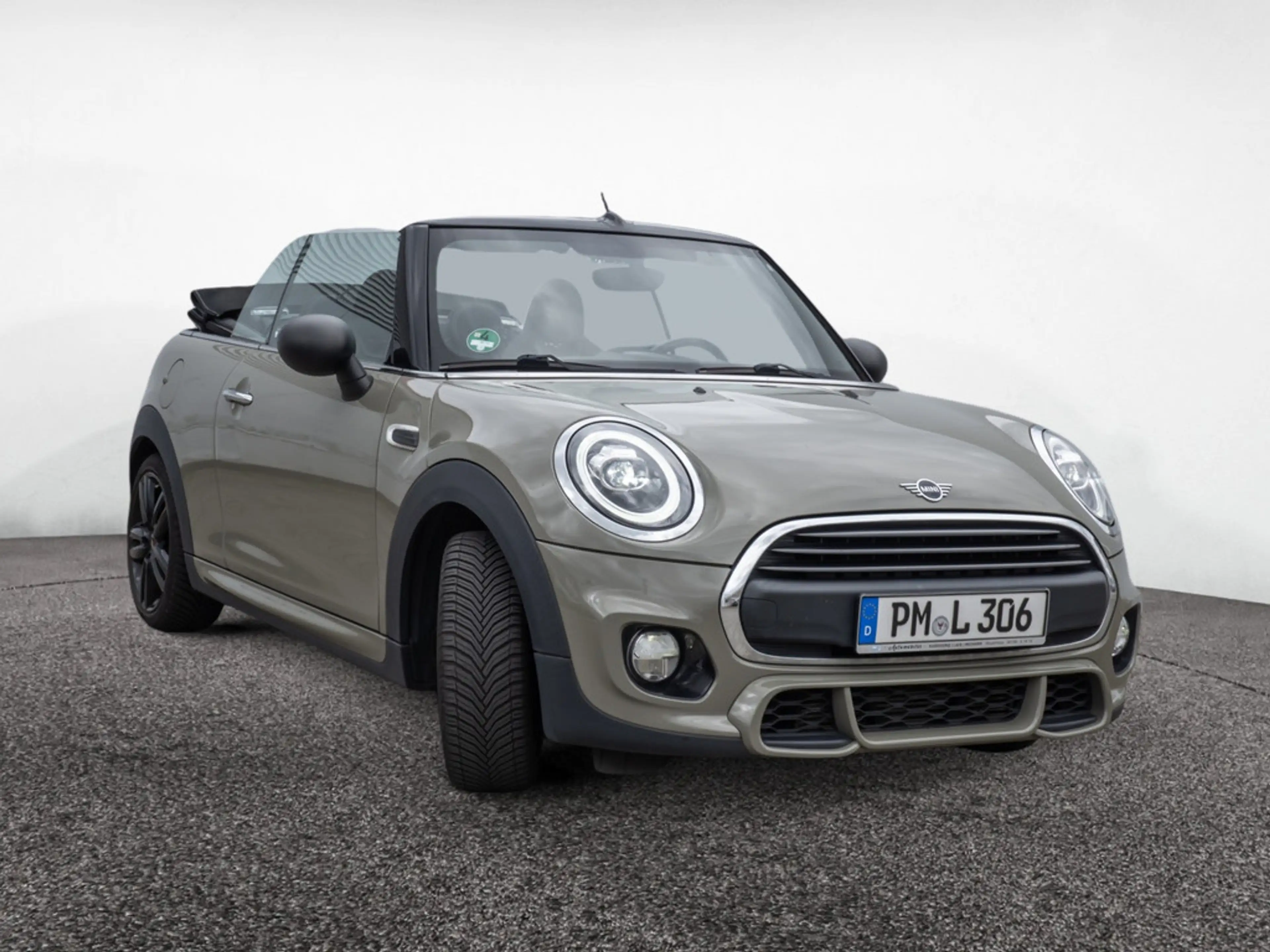 MINI One Cabrio JCW KLIMA PDC SHZ LED FACELIFT — photo 3