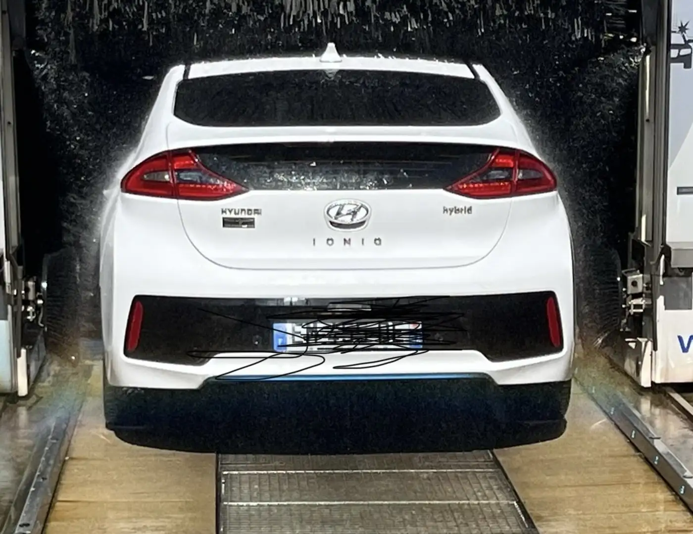 Hyundai IONIQ Hybrid Business - 1