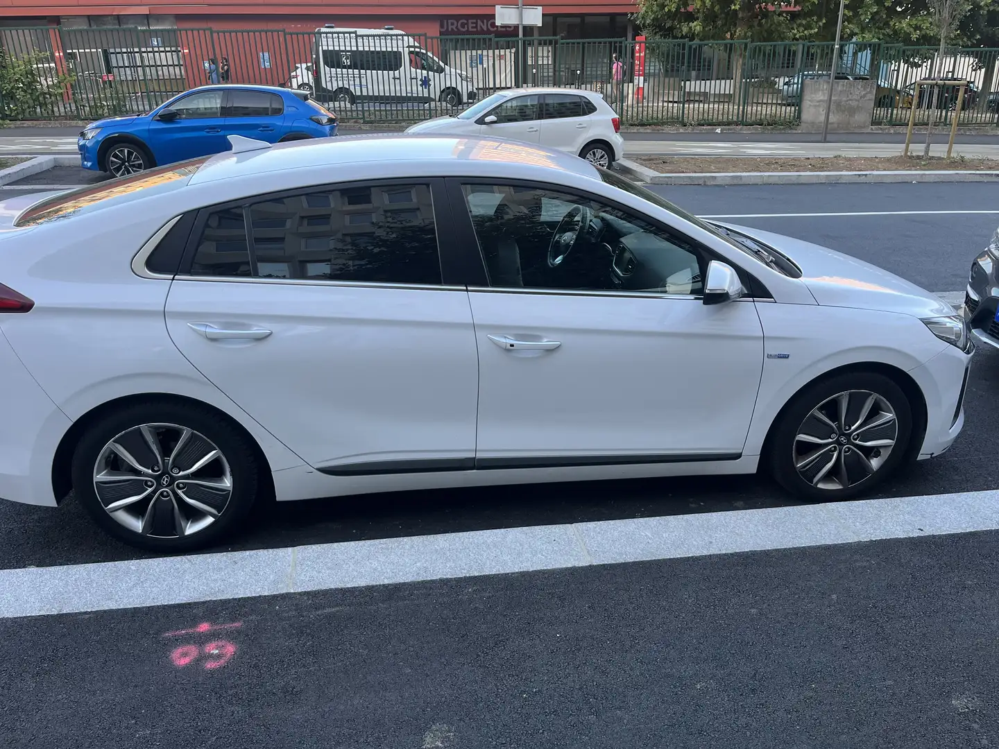 Hyundai IONIQ Hybrid Business - 2