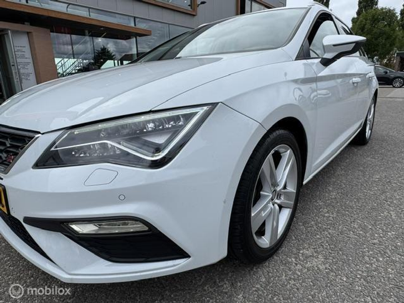 SEAT Leon ST 1.4 TSI FR - Edition , Ruime station , Sportive — photo 13