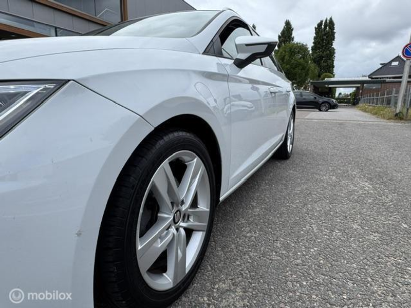 SEAT Leon ST 1.4 TSI FR - Edition , Ruime station , Sportive — photo 14