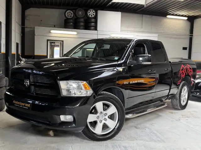 Dodge RAM TVA 21 % TOIT OUVRANT ALPINE 5.7 V8 17.990 TVAC