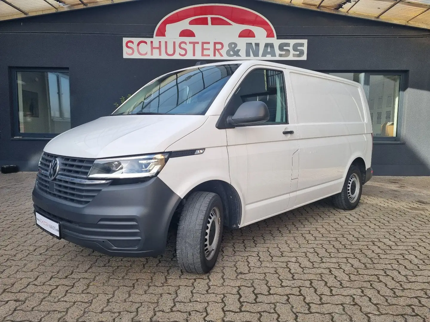 Volkswagen T6 Transporter T6.1 *LED*AHK*Seitenwind-Assistent*PDC Weiß - 1