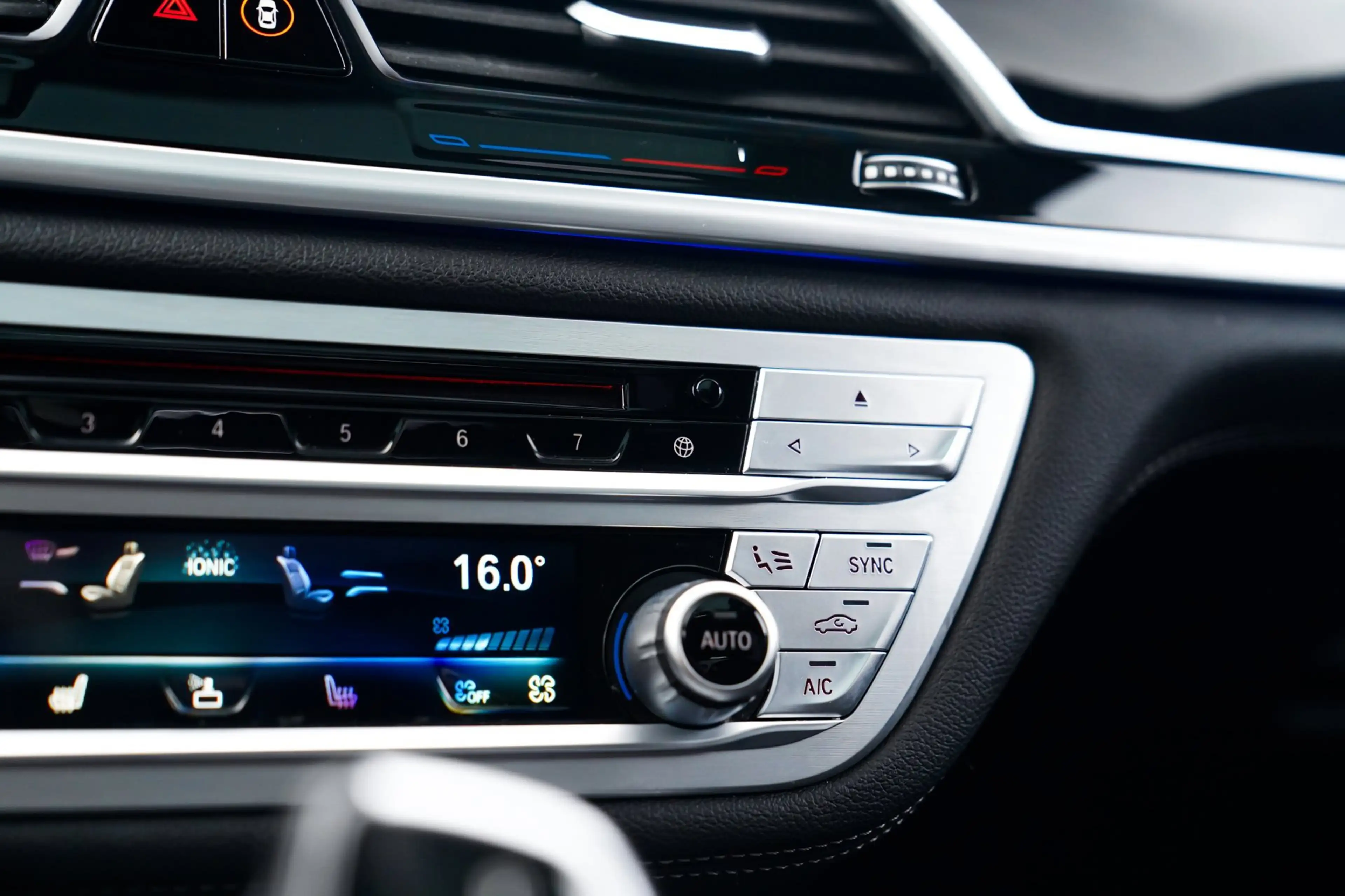 BMW 745 7-serie 745e High Executive | Massage | Softclose — photo 47